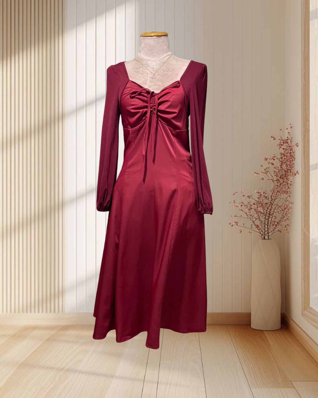 (PRE-LOVED) เดรสยาวสีแดง แขนยาวผ้าชีฟอง ผูกโบว์หน้าอก ไซส์ M