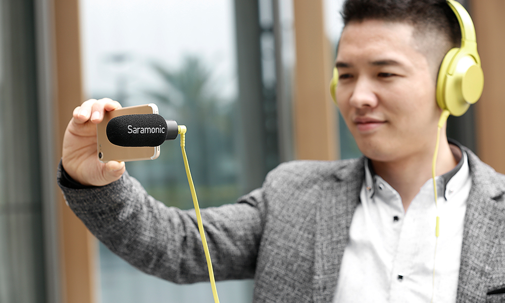 Saramonic SmartMic+ Di directional condenser microphone Apple iOS devices with a Lightning รับประกันศูนย์ไทย 1 ปี