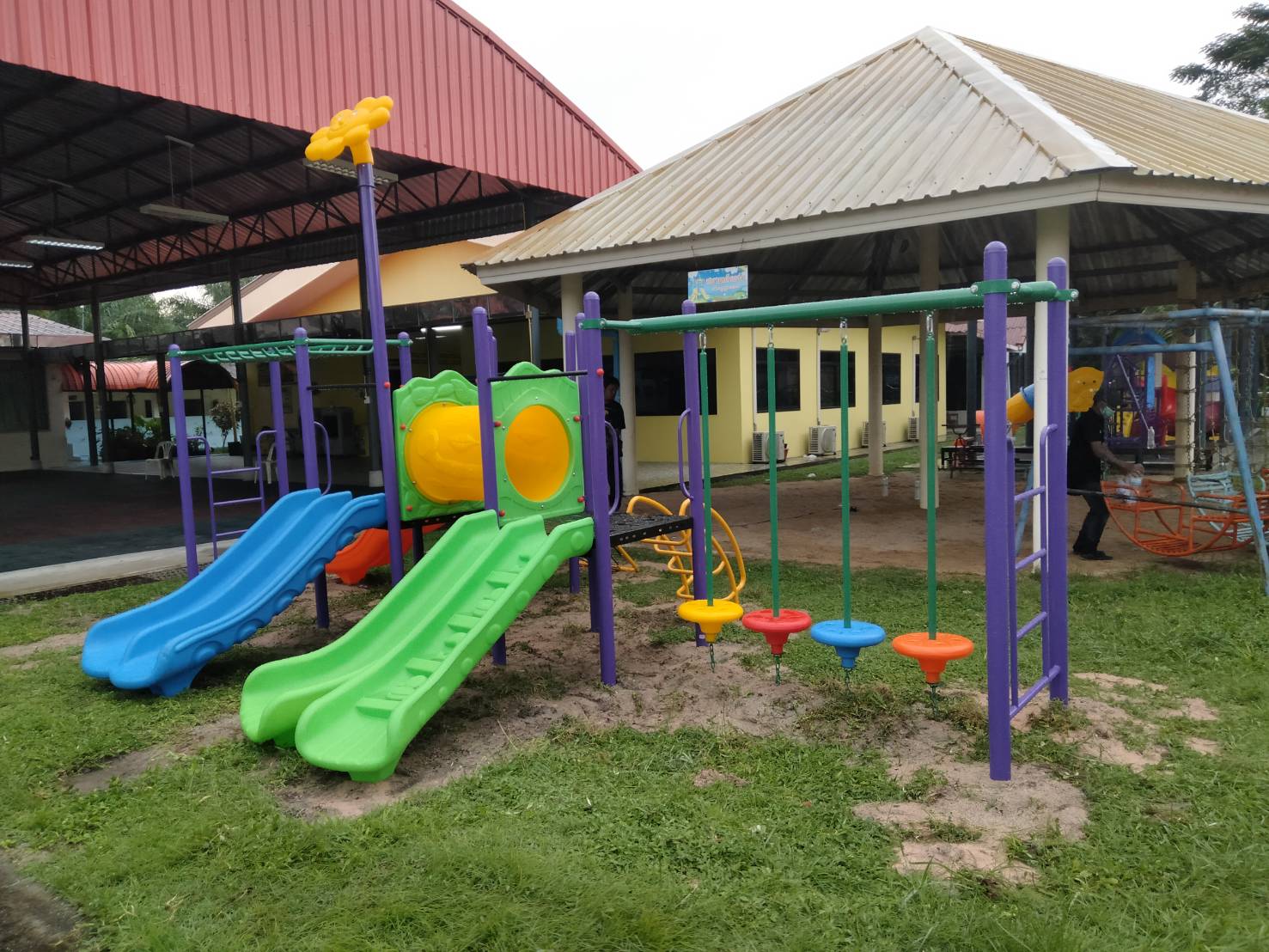 เครื่องเล่นสนาม ชุด สองสไลด์บาร์โหน เครื่องเล่นเสริมสุขภาพ