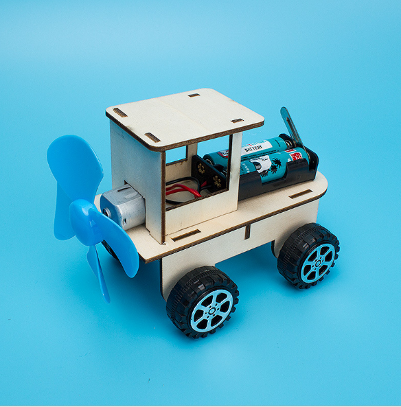 รถใบพัดโครงไม้