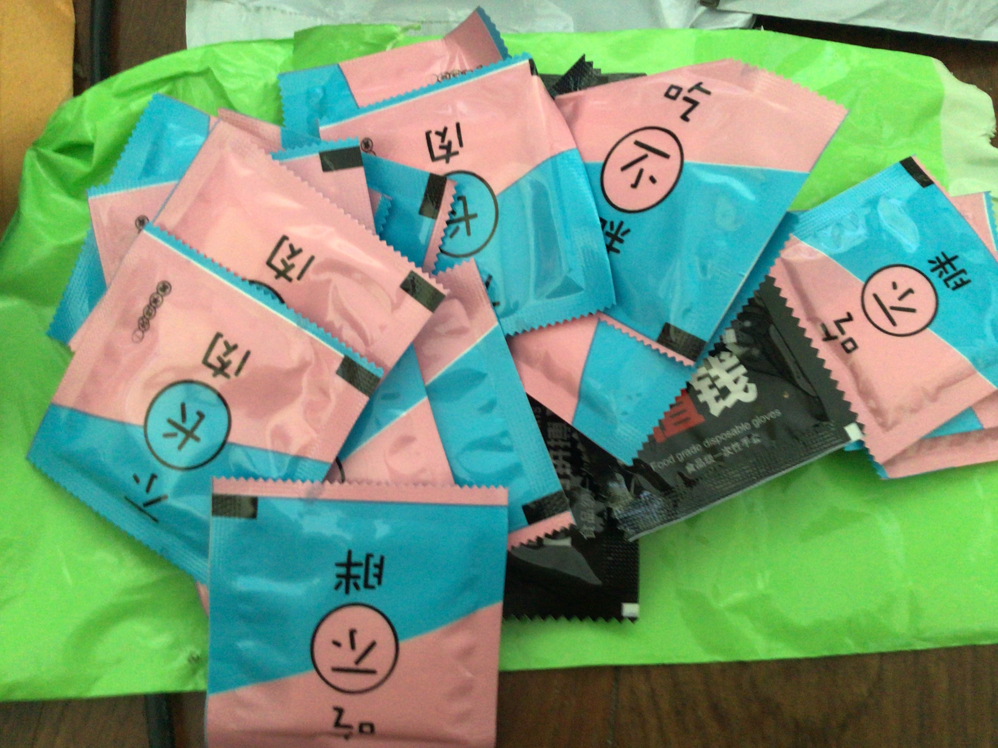 (ของแถม) ถุงมือพลาสติกพกพา food grade 20ชิ้น