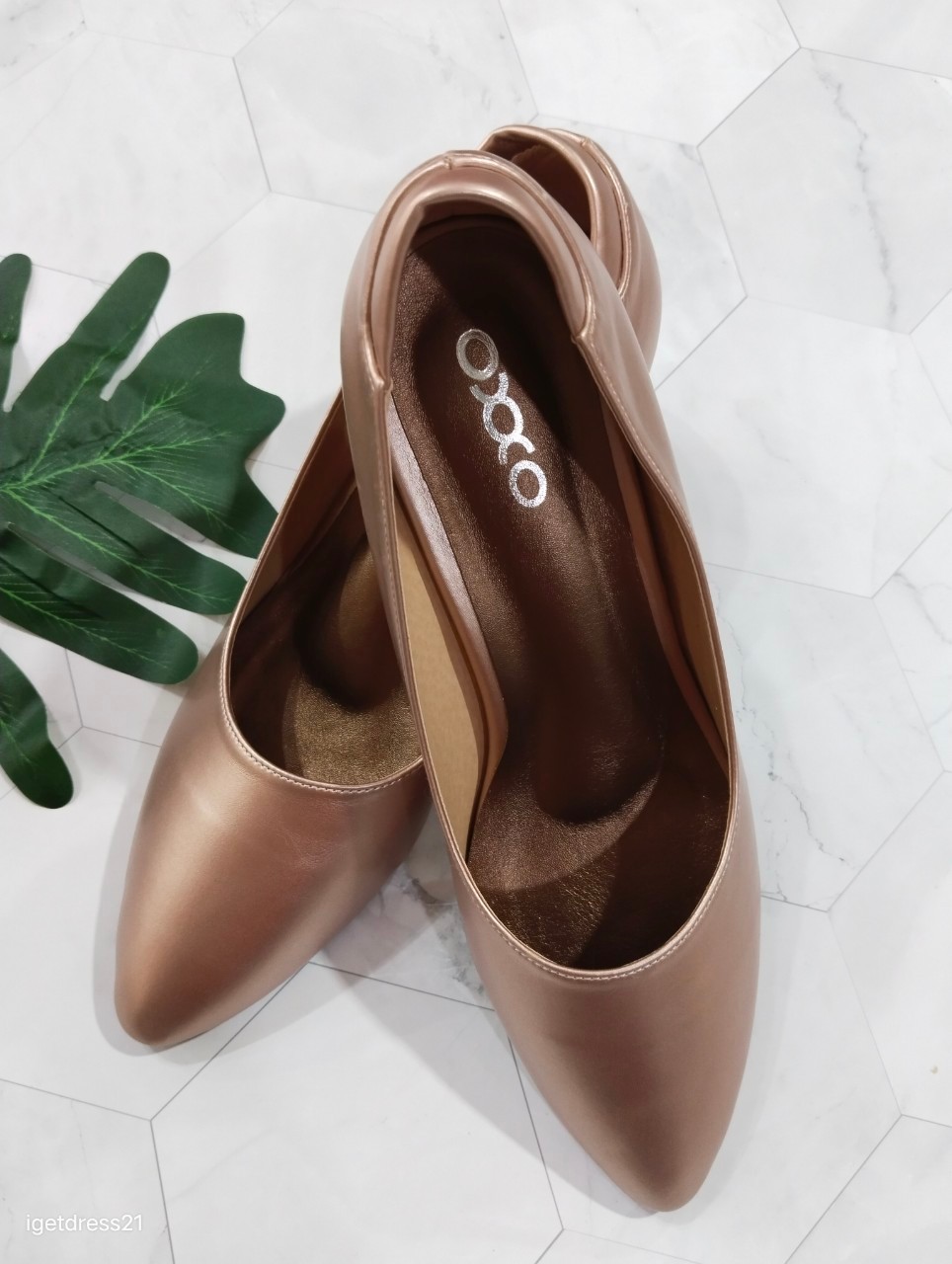 รองเท้าคัชชูส้นสูงเรียบเงา Pink Gold 36