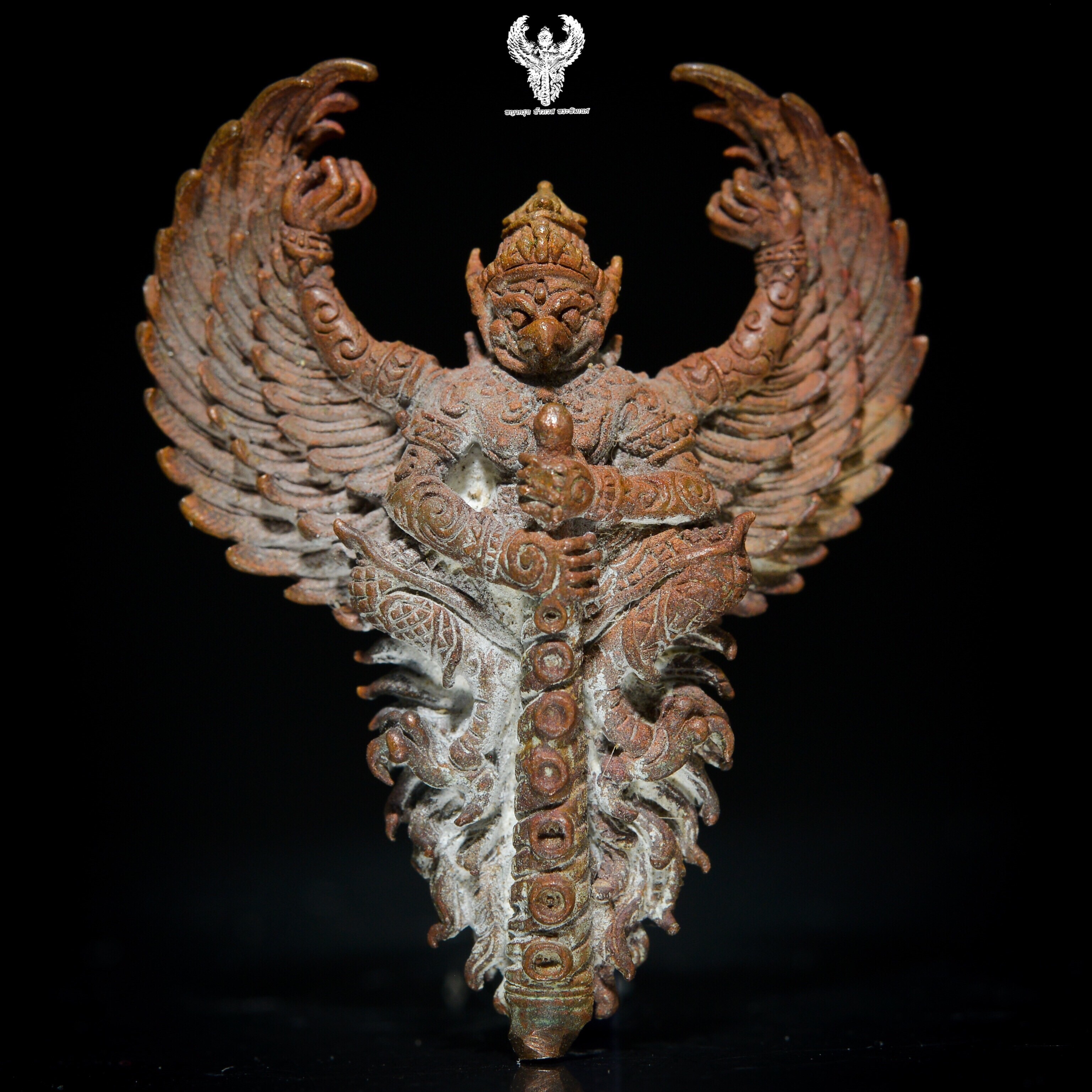 พญาครุฑเวสสุวรรณ ลพ.ปกรณ์ วัดถ้ำผาแด่น สกลนคร เนื้อนวะ หมายเลข 680