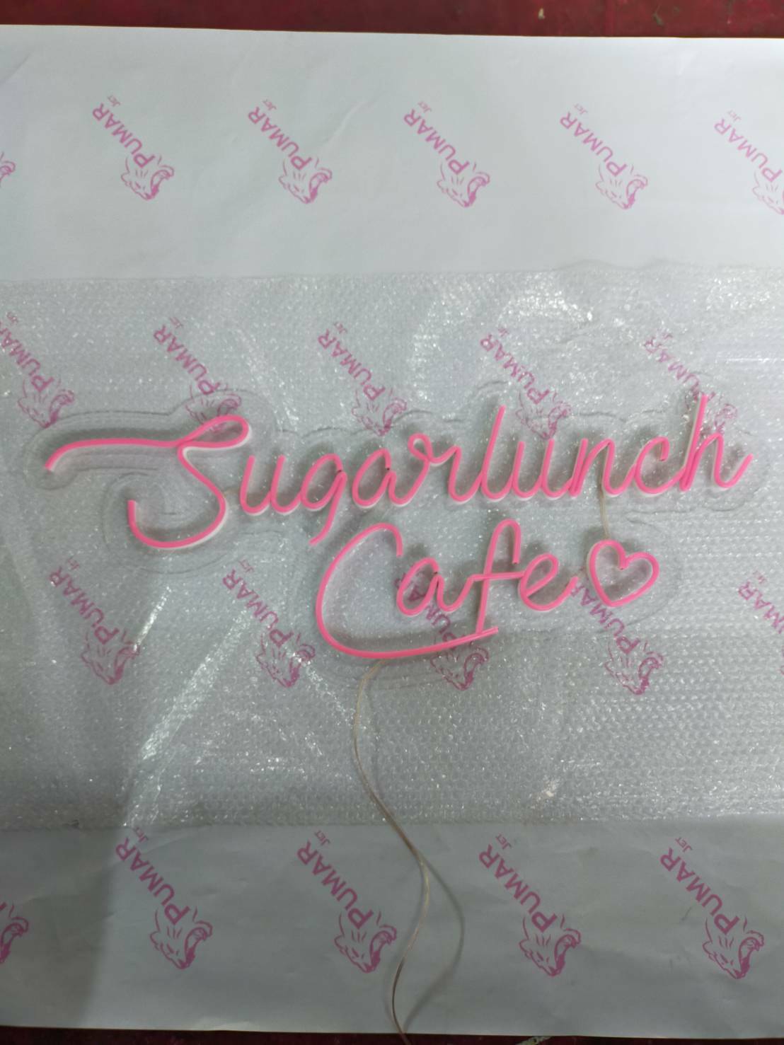 ป้ายไฟนีออนดัด ติดบนแผ่นอะคริลิคใส - Sugarlunch Cafe #ป้ายไฟร้านอาหาร