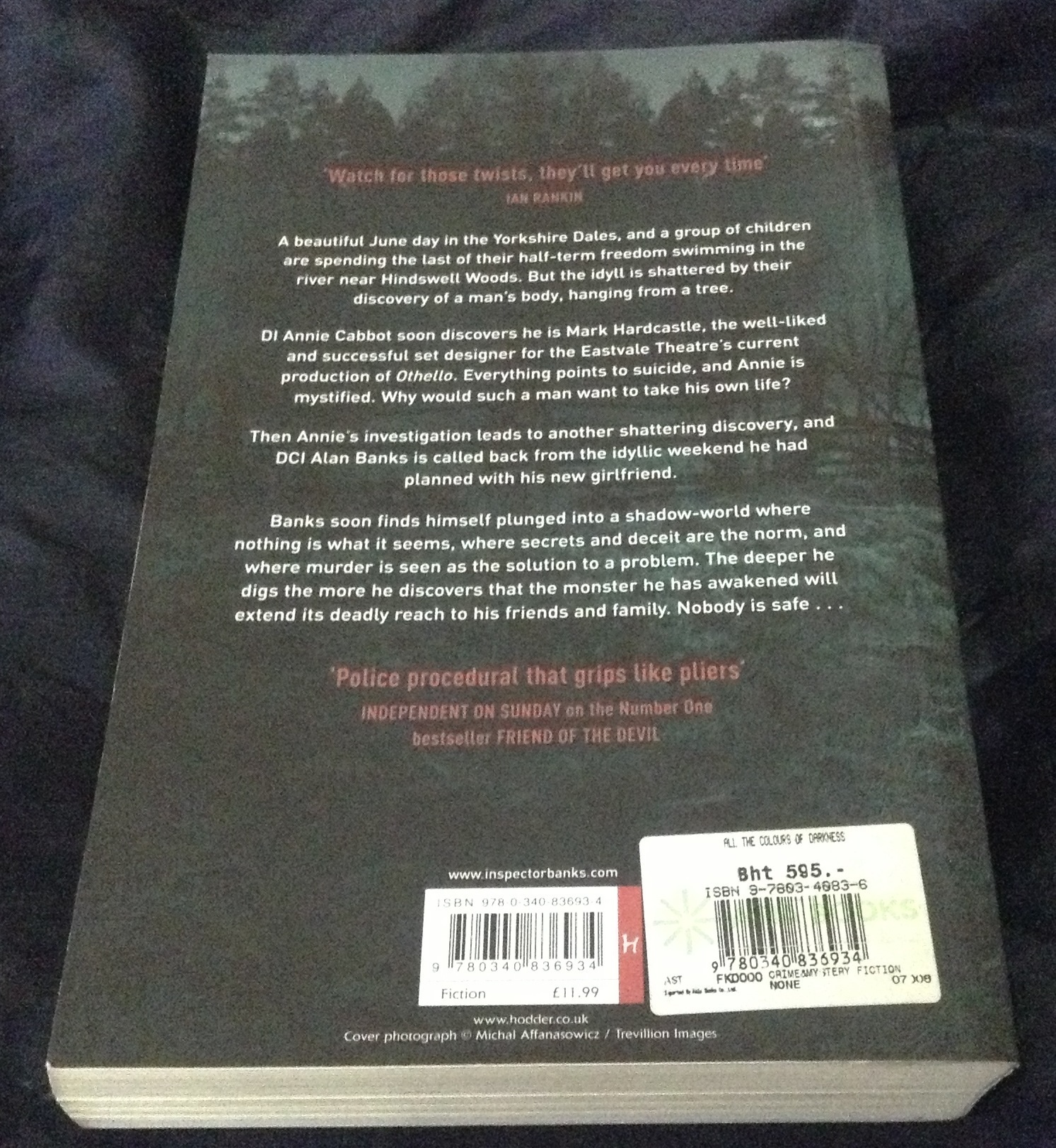 All The Colours Of Darkness Peter Robinson ราคา 190