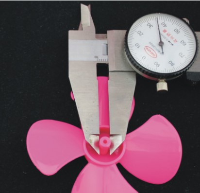 ใบพัดพลาสติก 4 ใบ