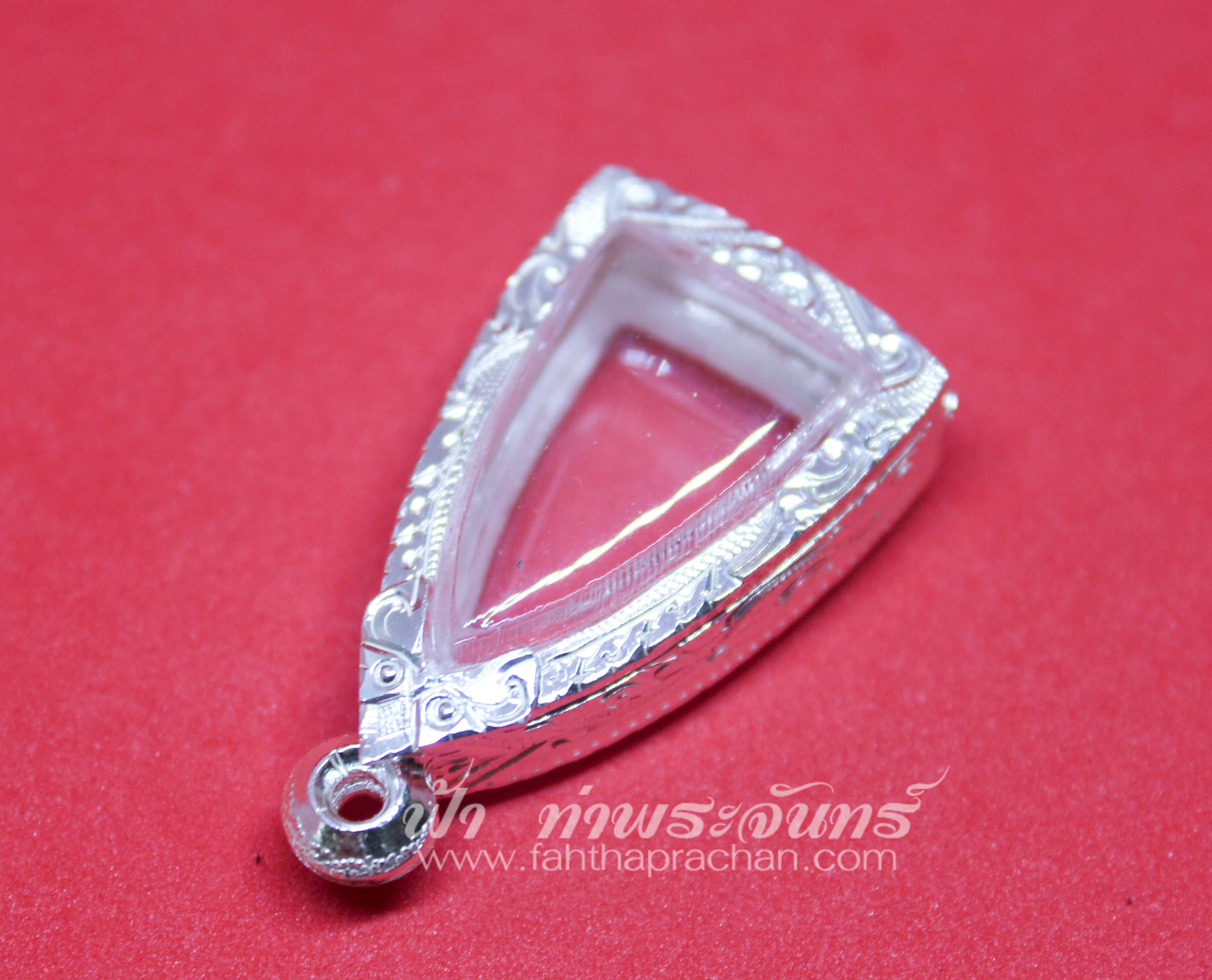 ตลับโสธรสองหน้า ปี 2497 เงินแกะลาย 92.5%