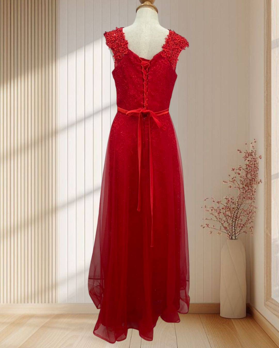 (PRE-LOVED) ชุดราตรีลูกไม้กระโปรงชีฟองF