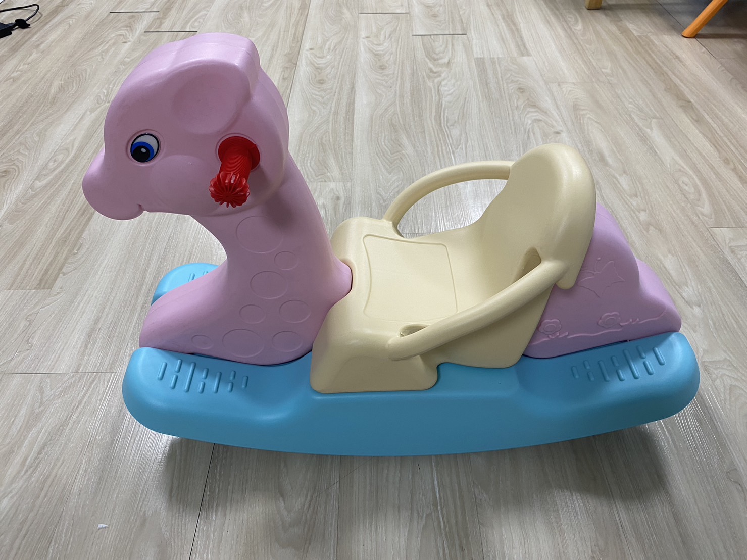 ของเล่นเด็กโยกเยกยีราฟ (สีหวาน) โยกเยกยีราฟบิ๊ก