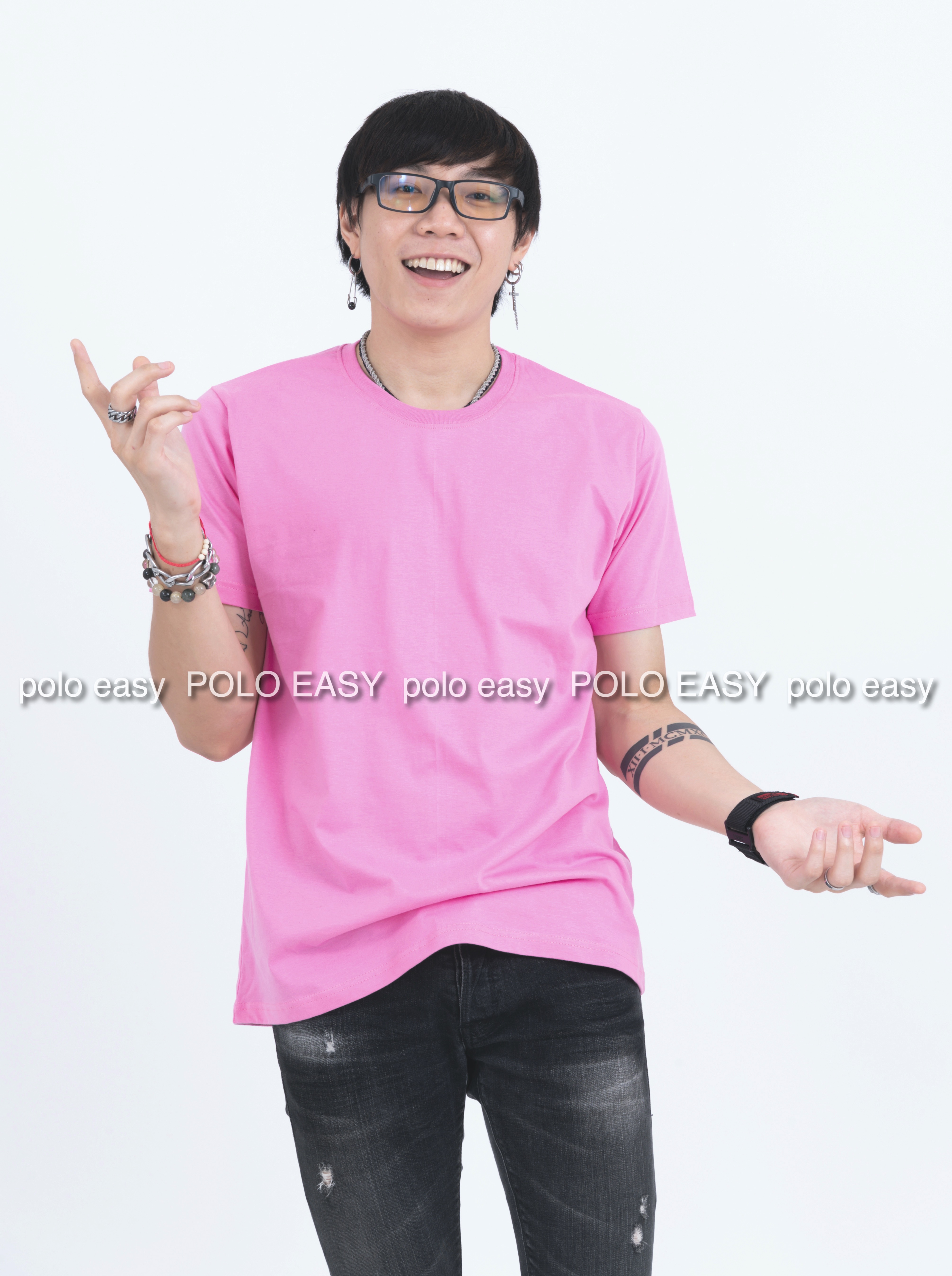 L เสื้อยืด สีชมพูอ่อน คอกลม แขนสั้น Size L