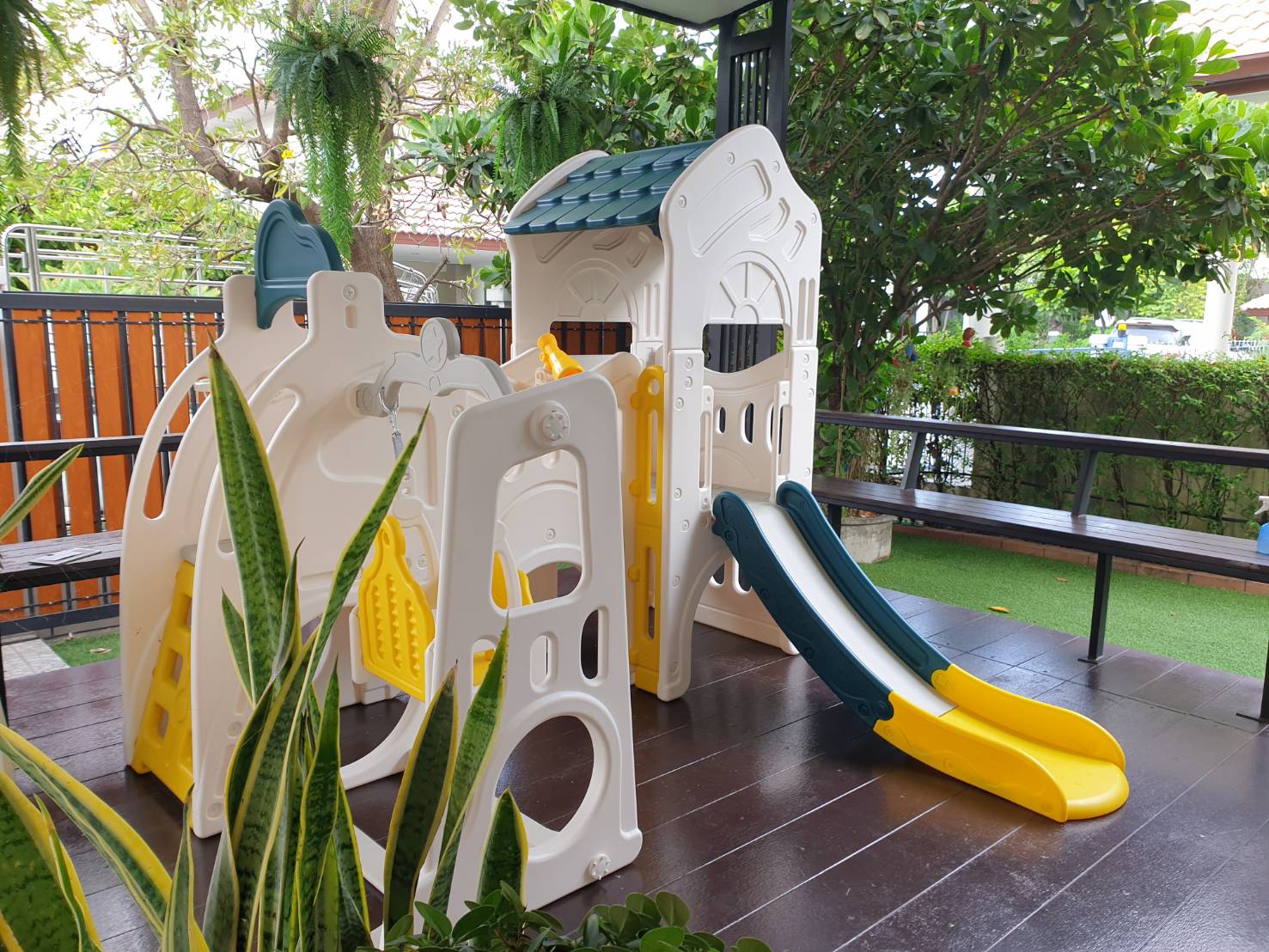 ปราสาทสไลด์&สวิง บ้านจำลอง Playhouse