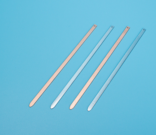 แผ่นทองแดงและสังกะสีแบบยาว