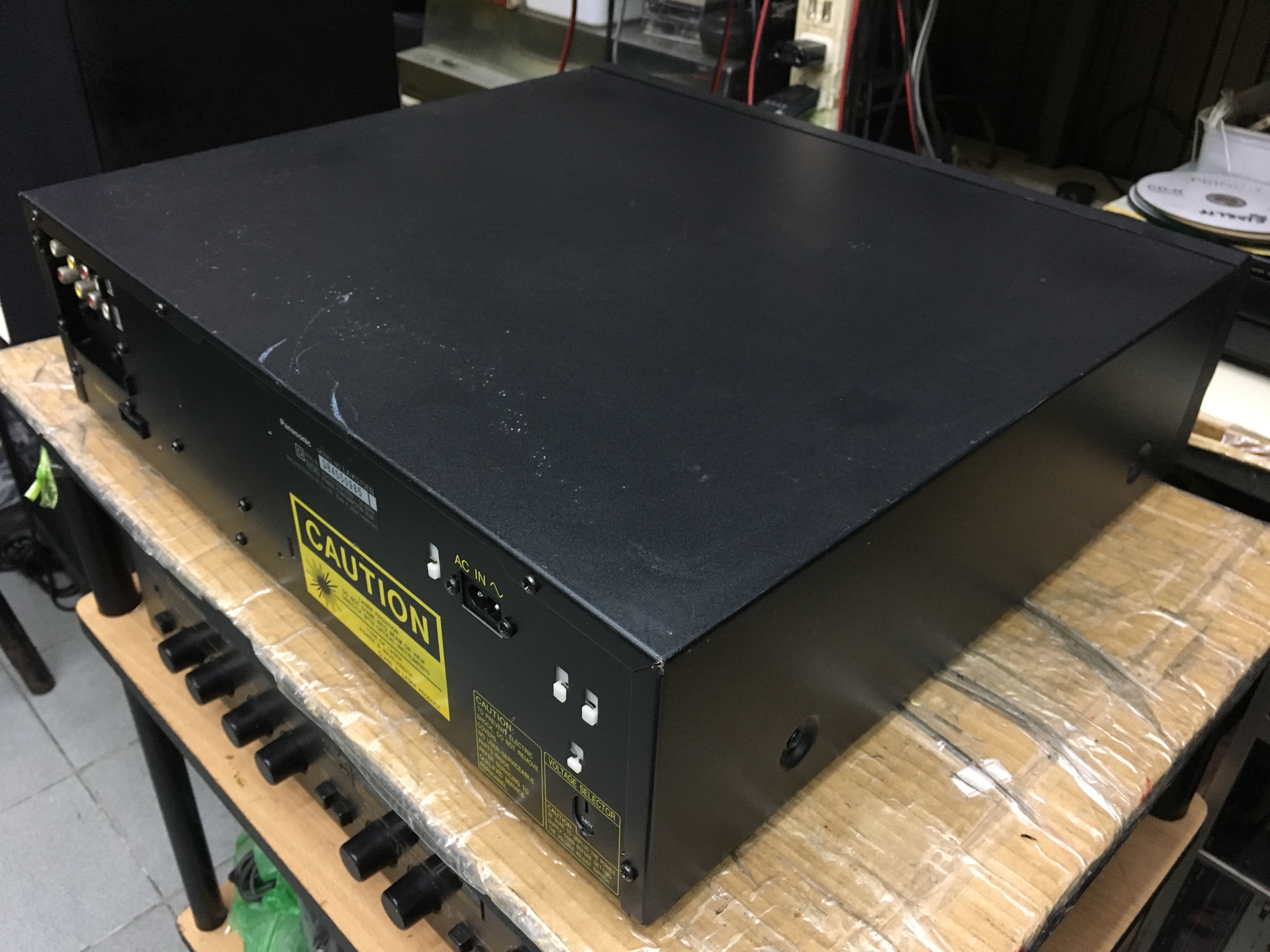 Panasonic LX-K570 Laser Disc Player