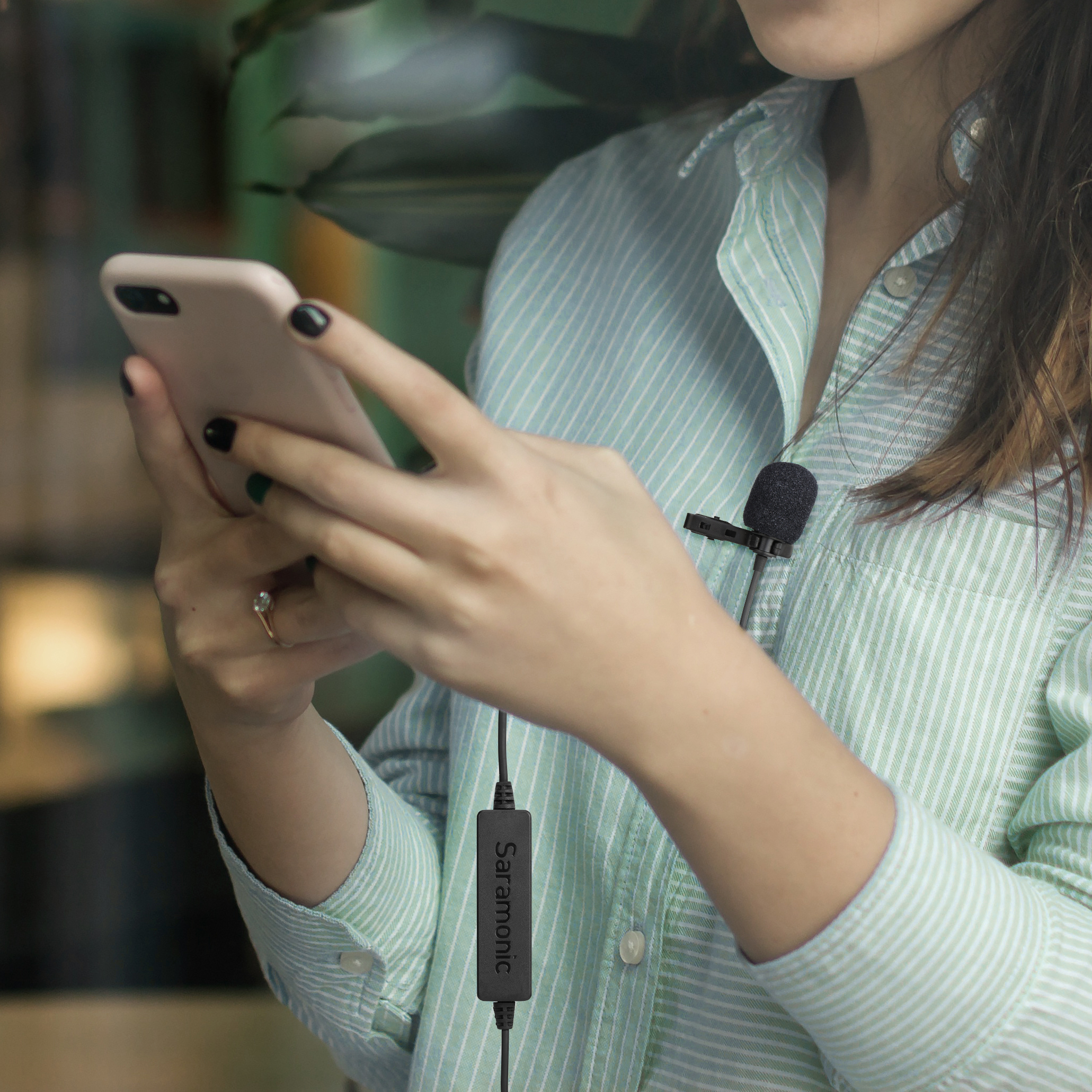 Saramonic LavMicro S Broadcast-Quality Lavalier Omnidirectional Microphone รับประกันศูนย์ไทย 1 ปี