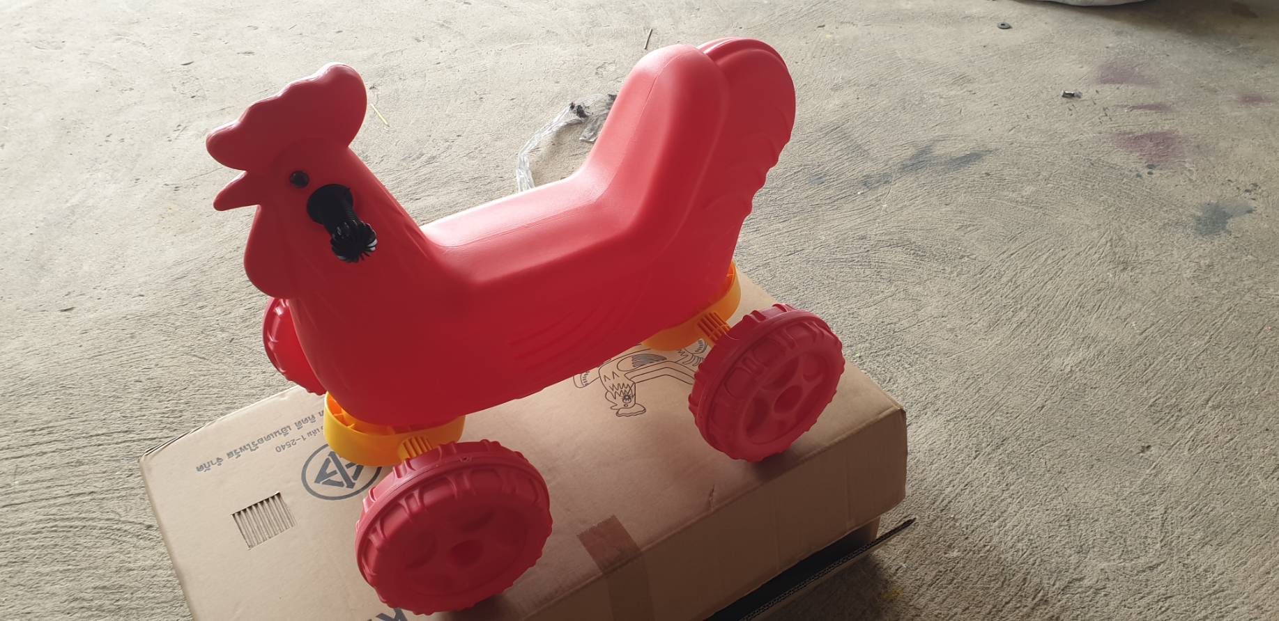 รถไก่ รถขาไถไก่