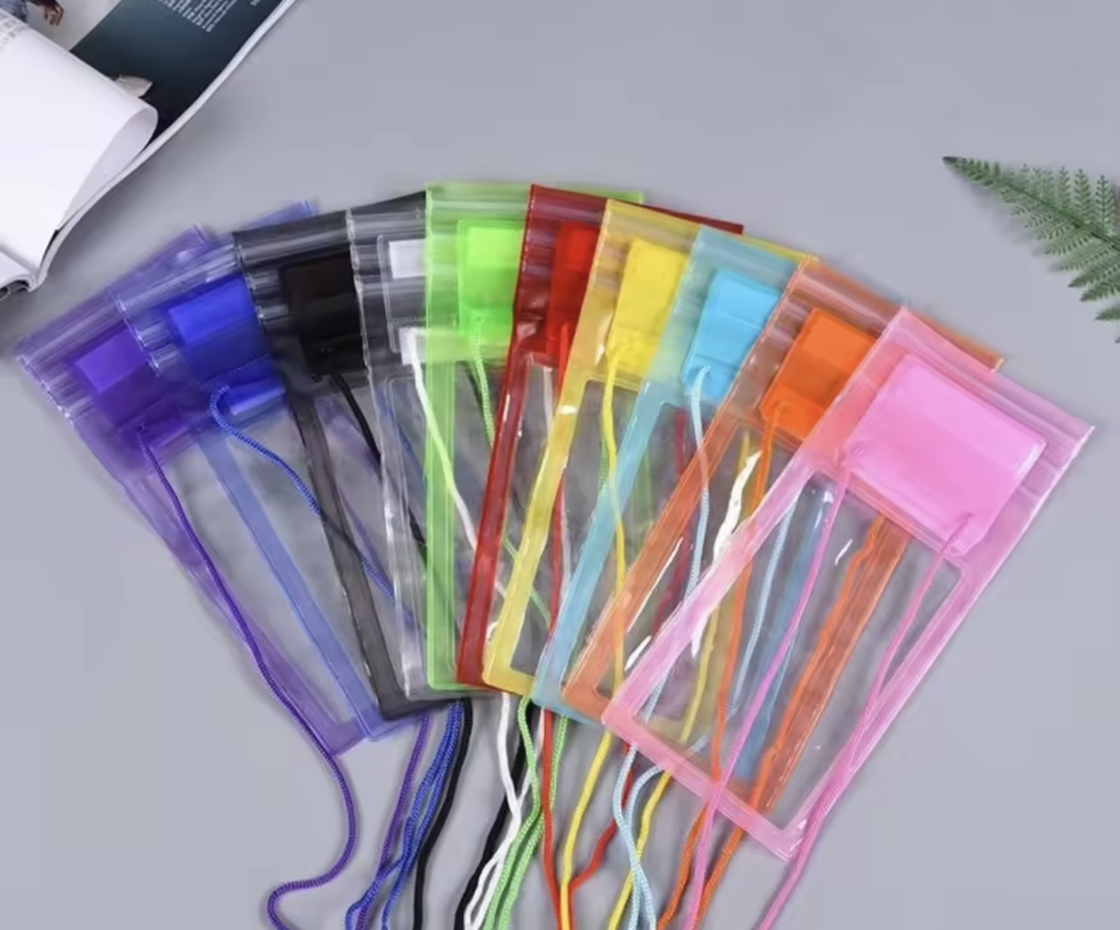 กระเป๋ากันน้ำ มีสายคล้องคอ มีตัวล็อกกันน้ำเข้า3ชั้น ทัชกรีนได้ ราคา 15