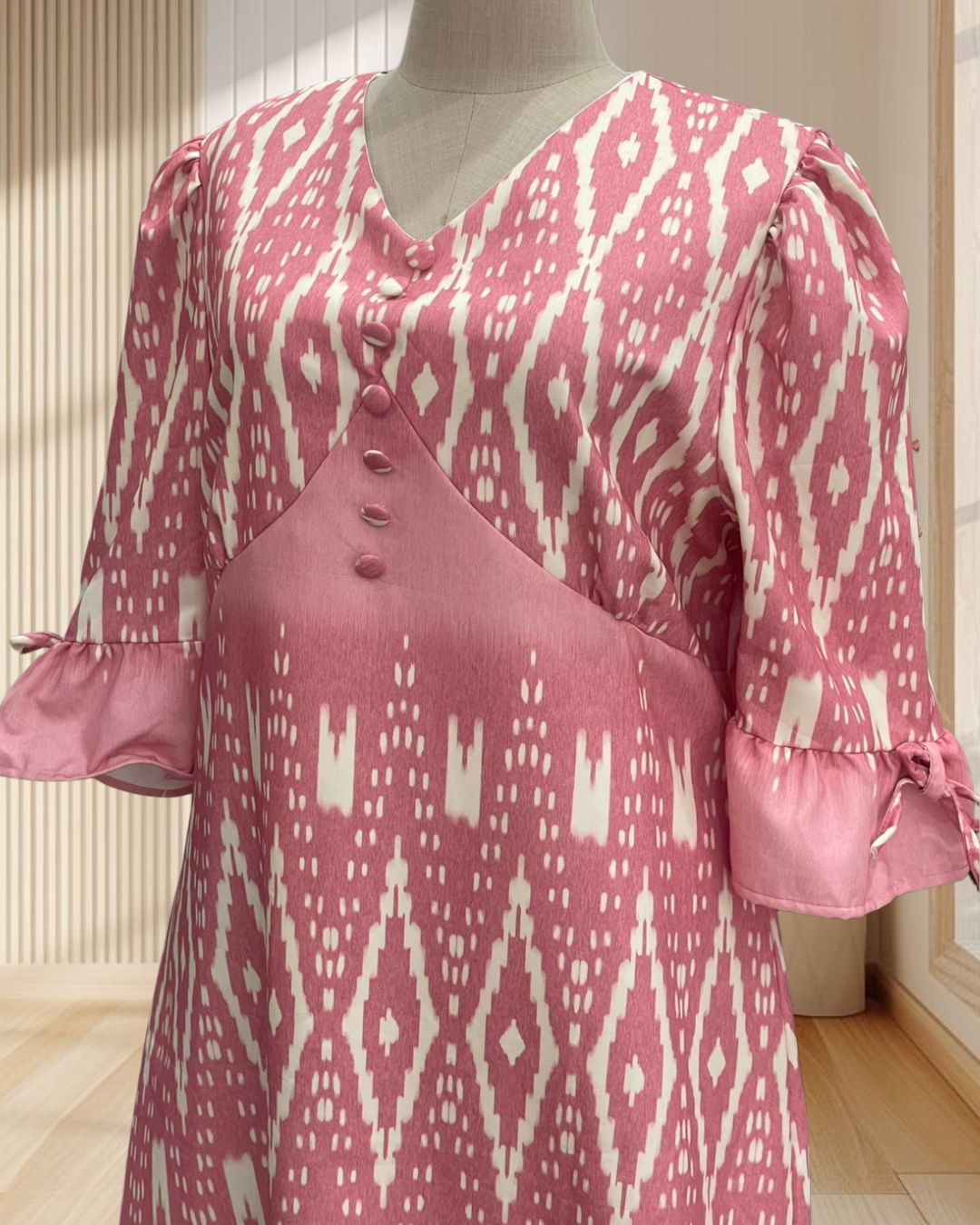 เดรสผ้าไทย สีชมพู แขนพอง แต่งโบว์ ไซส์ 6XL