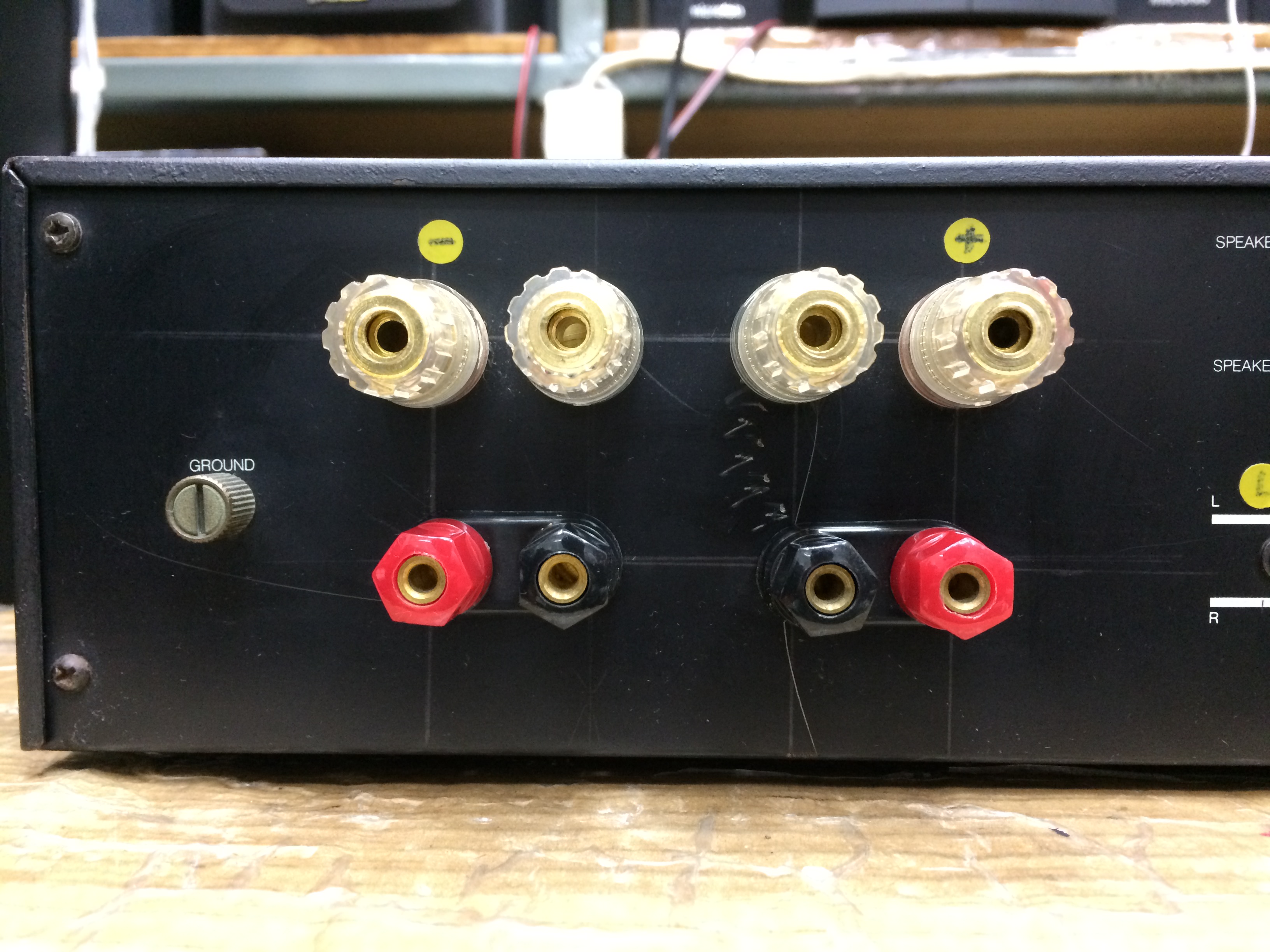 NAD 2150 Stereo Power Amplifier