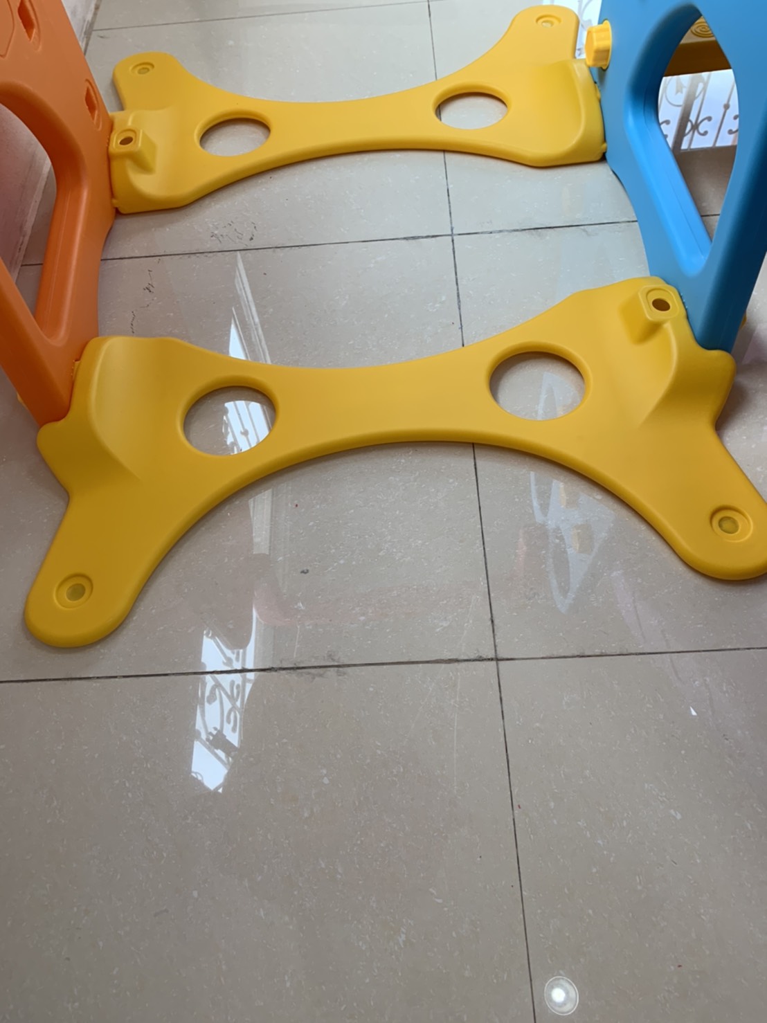 ชิงช้ากระดานลื่น ที่นั่งเป็ดน้อย