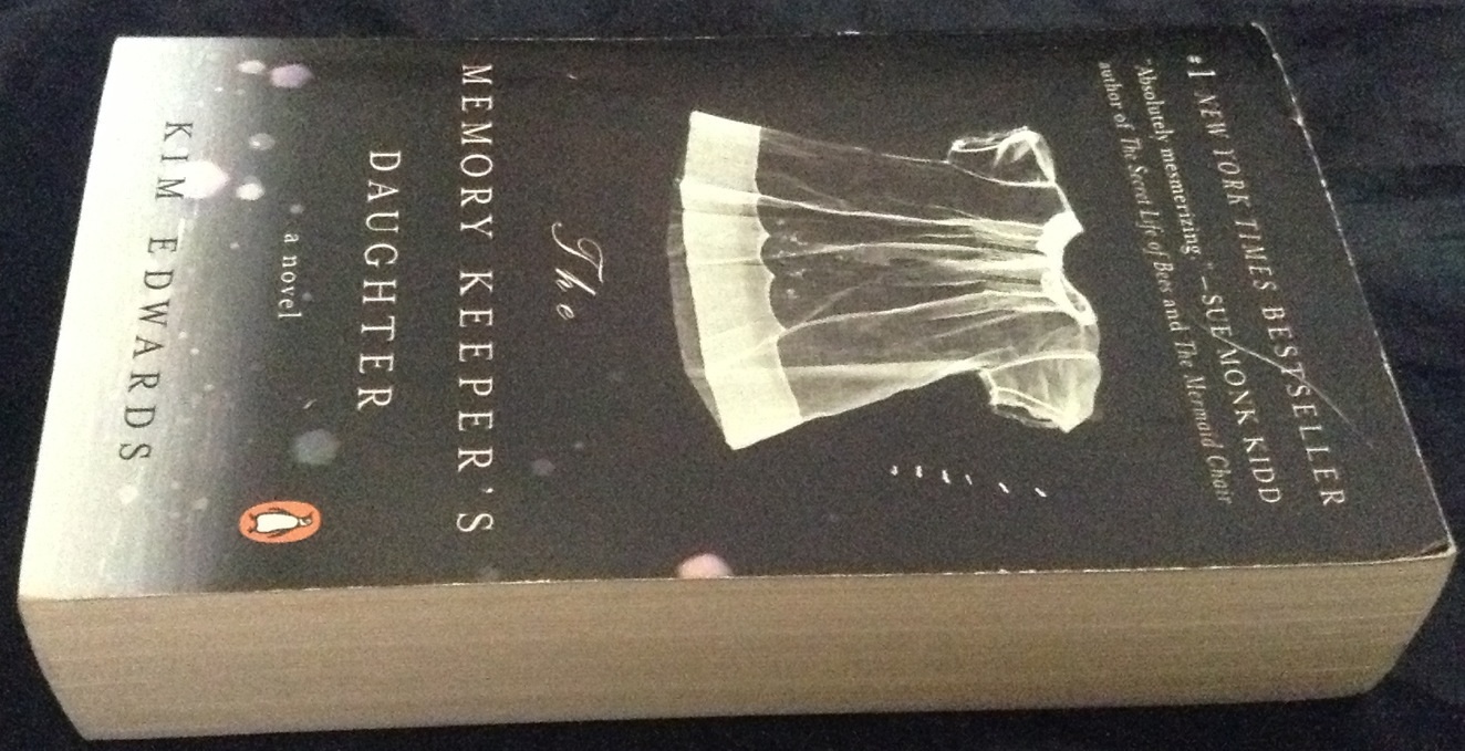 The Memory Keeper's Daughter by Kim Edwards ราคา 290