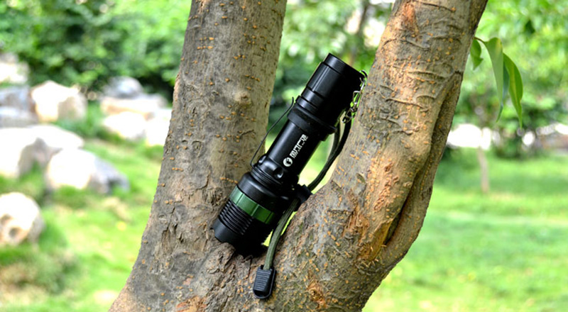 ไฟฉายแรงสูง ไฟฉายบ้าพลัง Feng Xing UltraFire L2 รุ่น Z6 กันน้ำ ส่องไกล 150-500 เมตร ไฟฉายคุณภาพสูง ราคาถูก