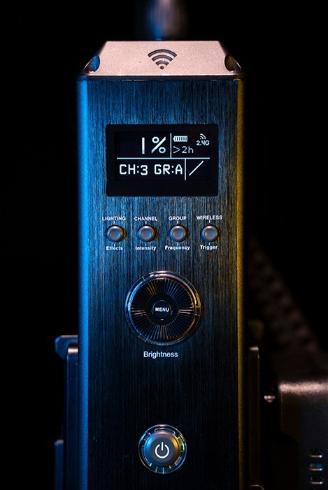 Aputure Light Storm C300d II Light Kit with V-Mount Battery Plate