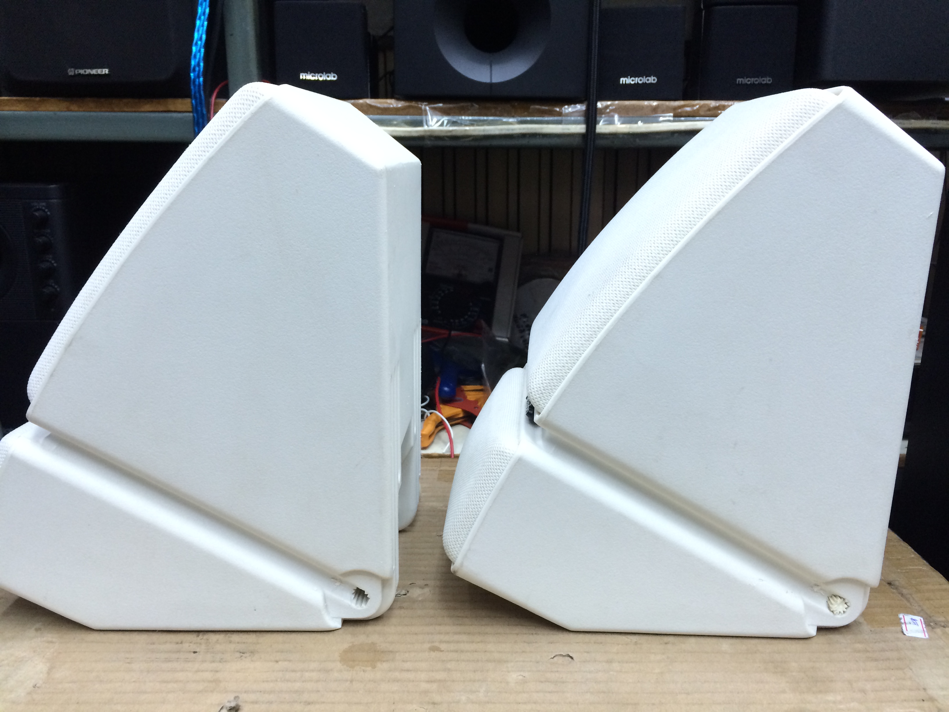 ลําโพงวางหิ้ง Polk Audio M3 II