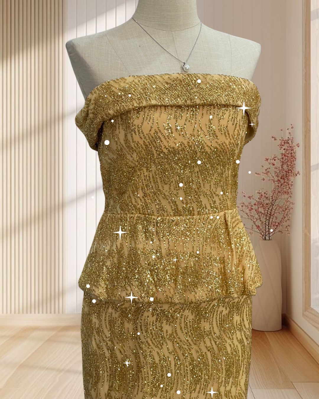 ราตรีสั้นสีทอง ปากไหล่ ปักเลื่อมงานกากเพชร ระบายเอว ไซส์ M