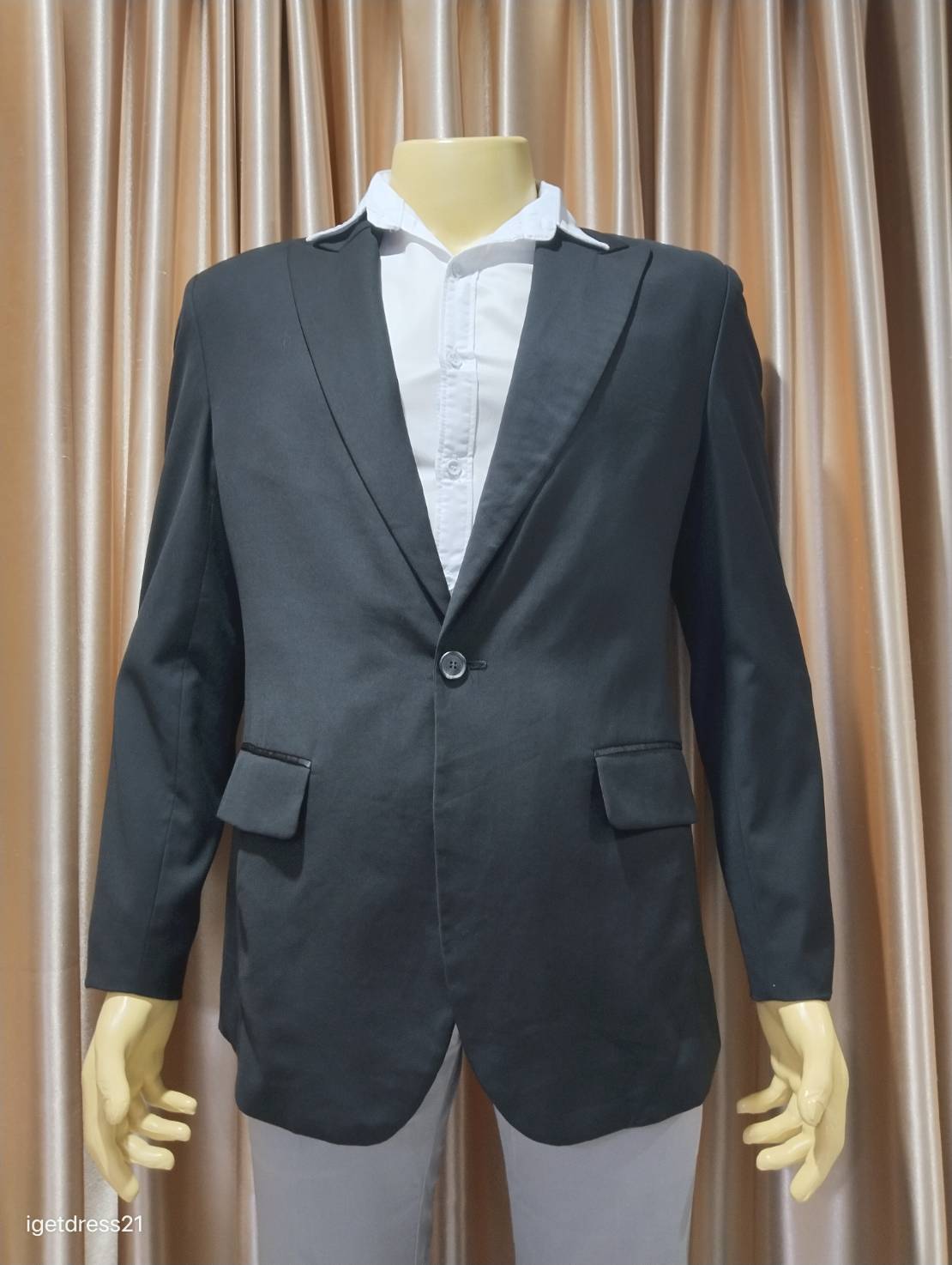 เสื้อสูทดำ L
