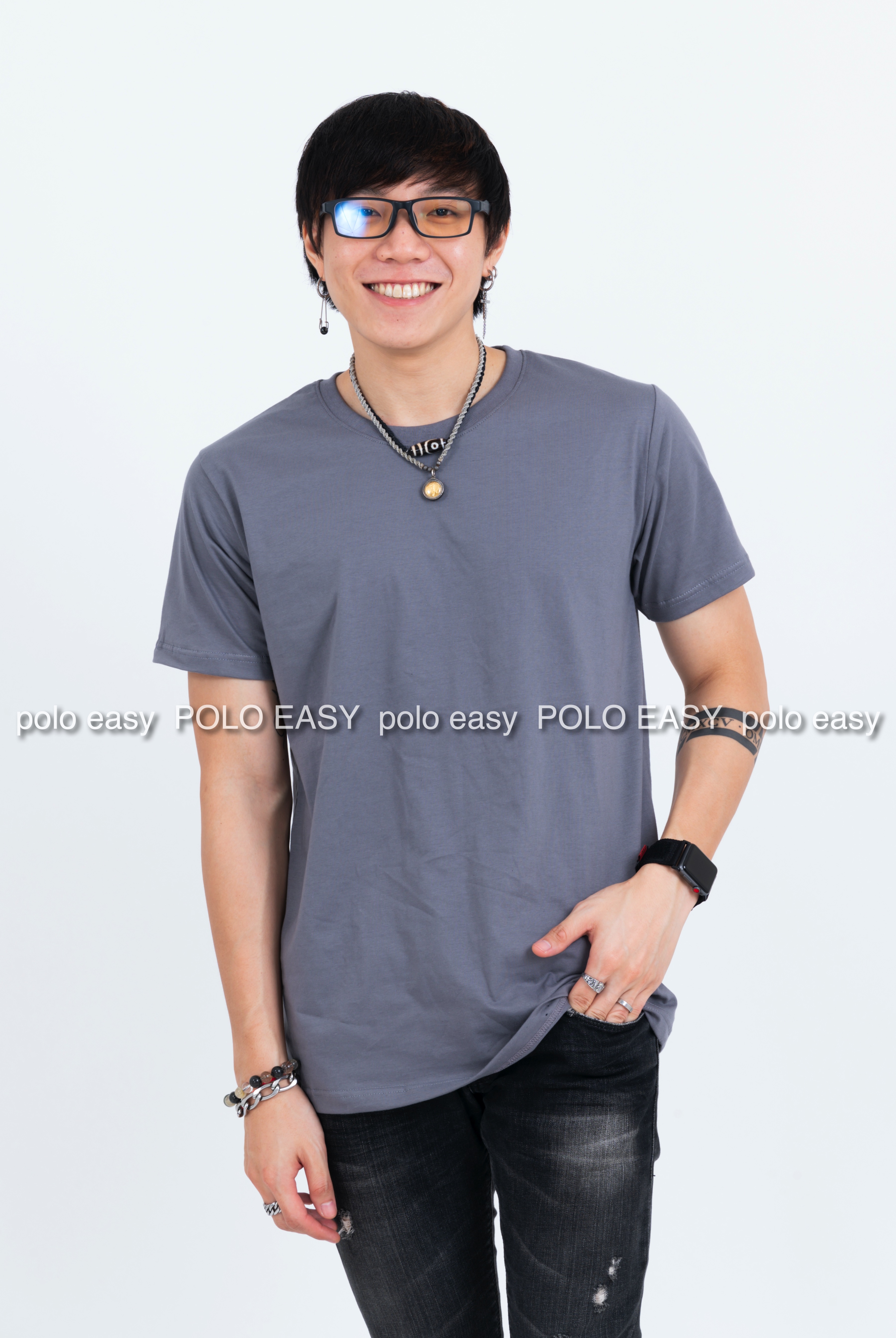 L เสื้อยืด สีเทาอ่อน คอกลม แขนสั้น Size L