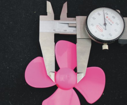 ใบพัดพลาสติก 4 ใบ