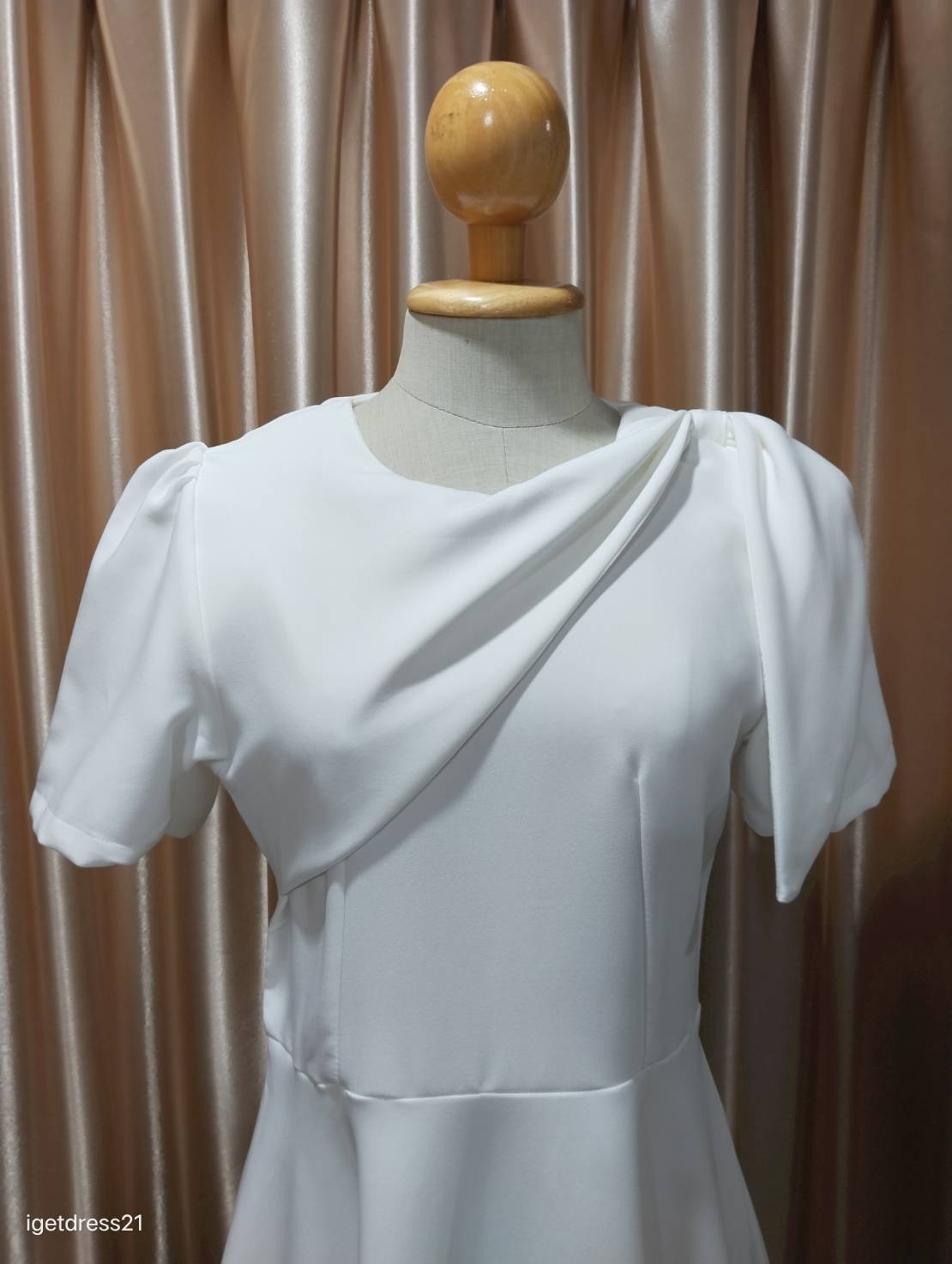 (PRE-LOVED) เดรสแต่งโบว์ สีขาว ไซส์ M