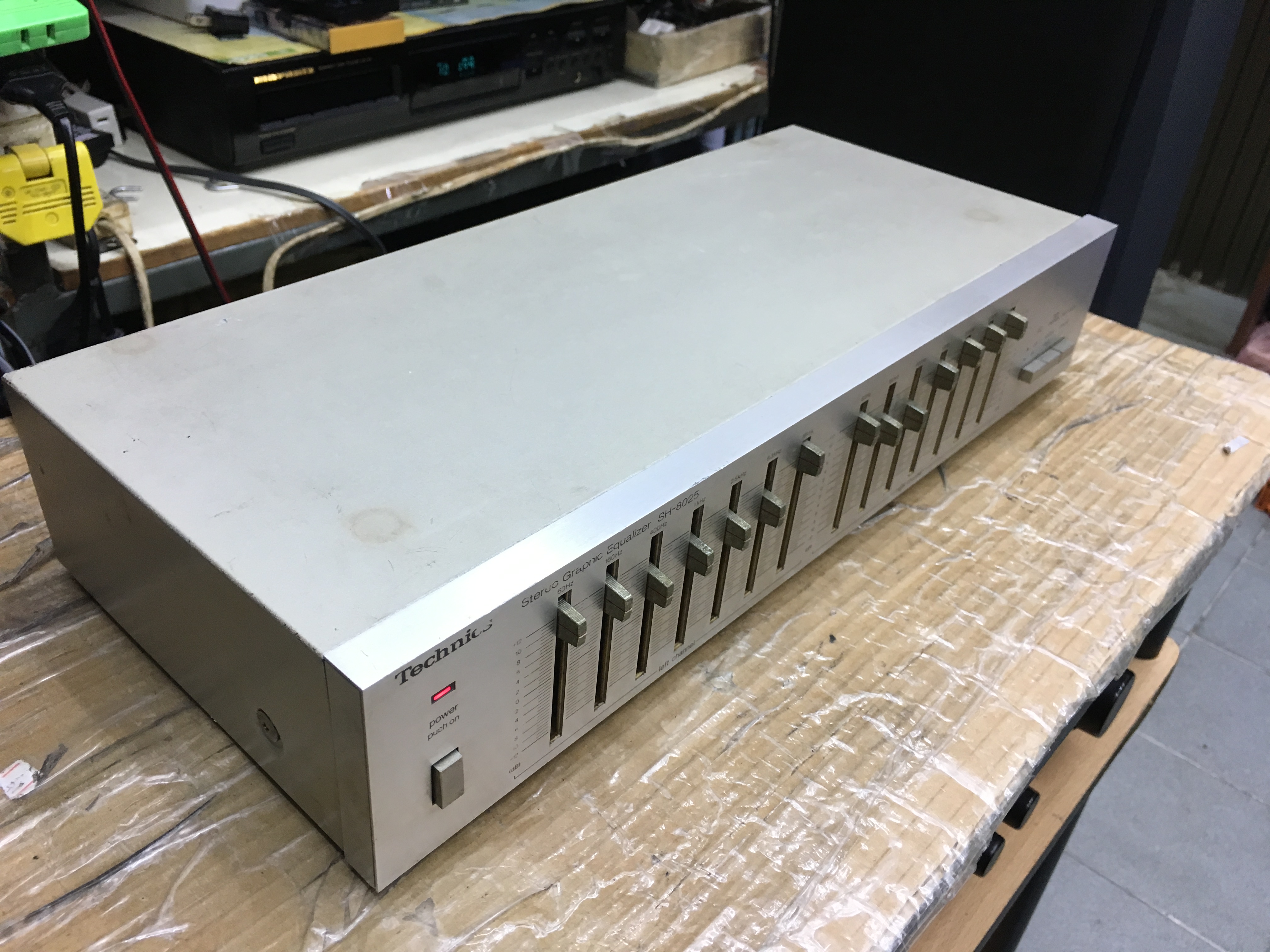 Technics SH-8025 Stereo Graphic Equalizer