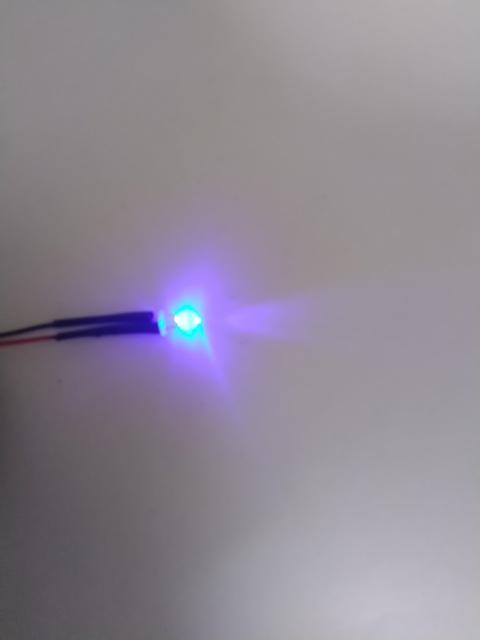 หลอด LED ขนาด 5 ม.ม. แสงสีรุ้ง