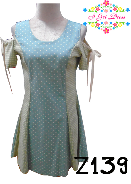 เดรสลายจุดสีเขียว