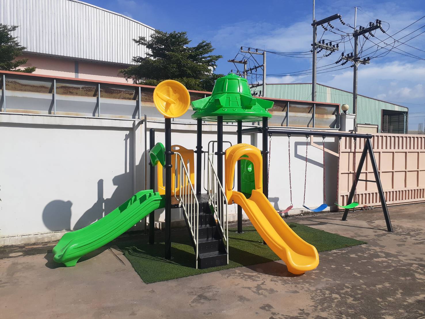 เครื่องเล่นสนามกลางแจ้ง ชุด Space Dream เครื่องเล่นมีประโยชน์