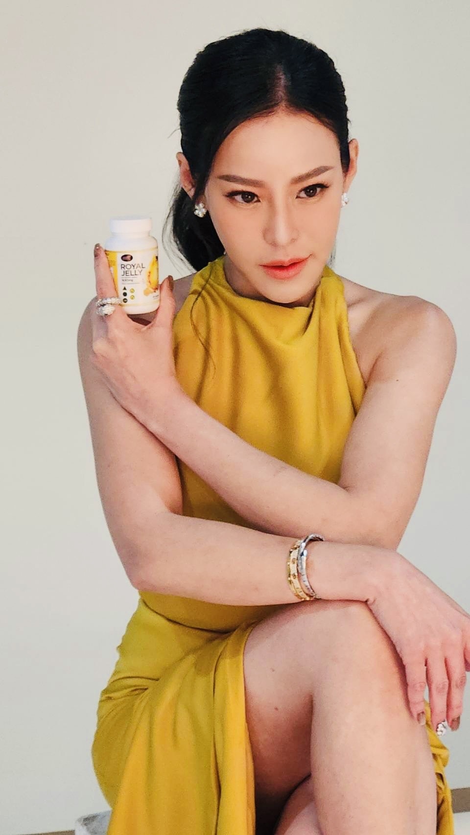 2แถม1 นมผึ้ง AWL Royal Jelly 1650 เป็นนมผึ้งแท้ 100% นำเข้าจากออสเตรเลีย 30 เม็ด