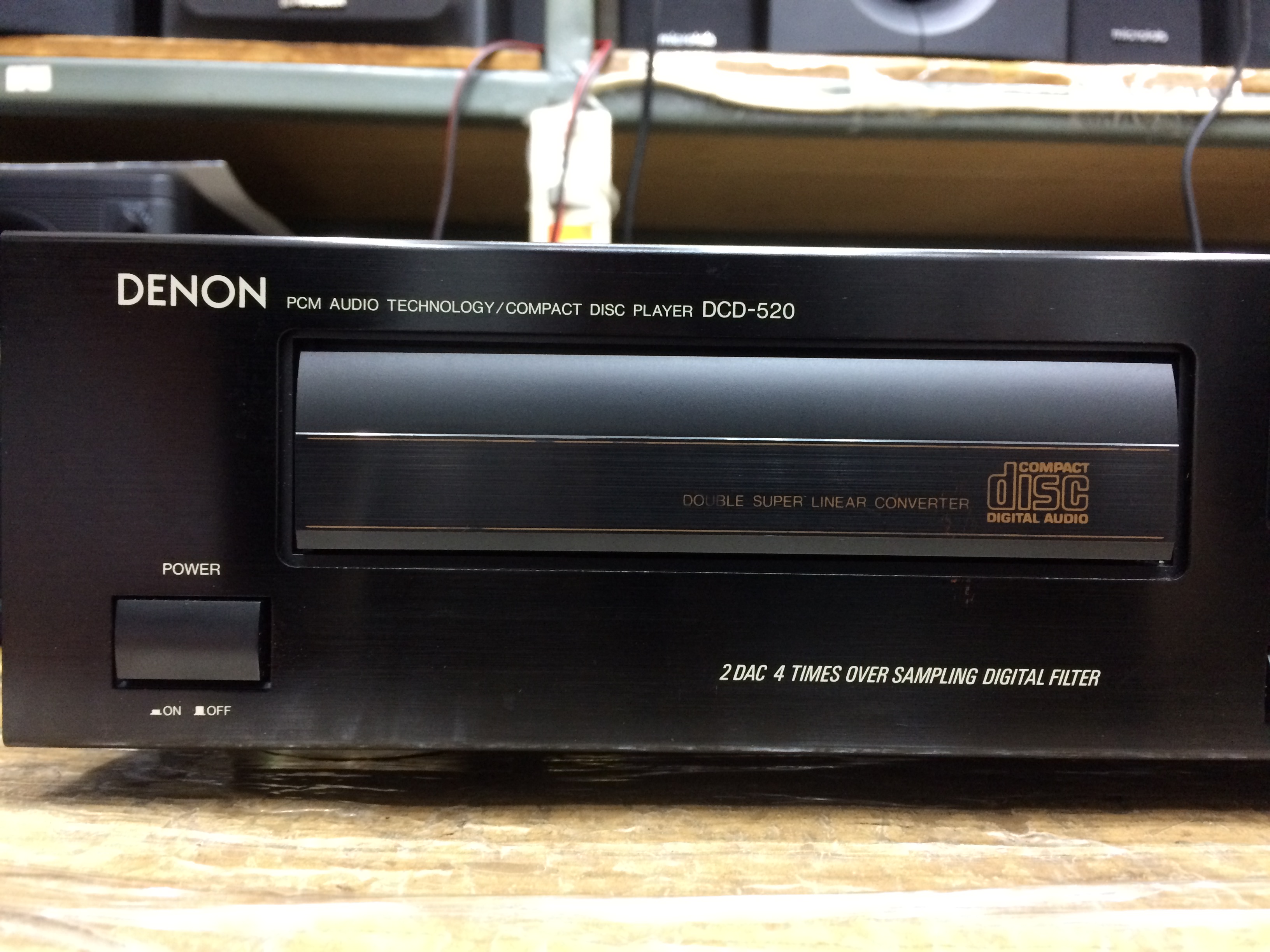 เครื่องเล่น CD Denon DCD-520