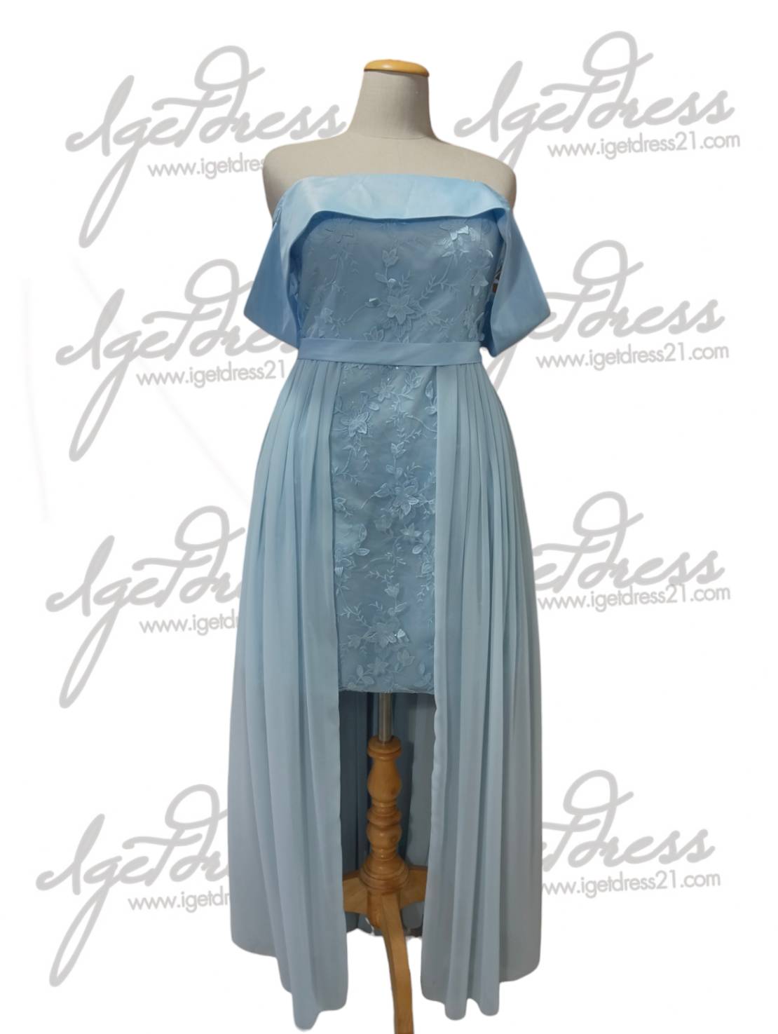 ชุดราตรีสีฟ้าปาดไหล่แต่งดอกไม้กระโปรงสอบสั้นชายซีฟองยาว2ข้าง (5XL)