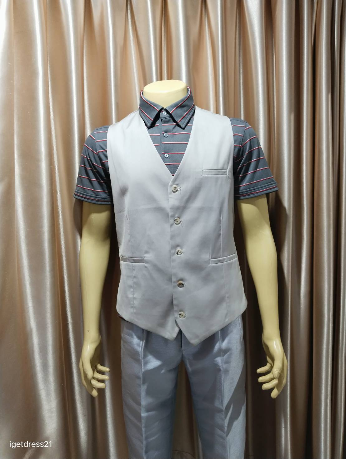 เสื้อกั๊กสีครีม XL=56