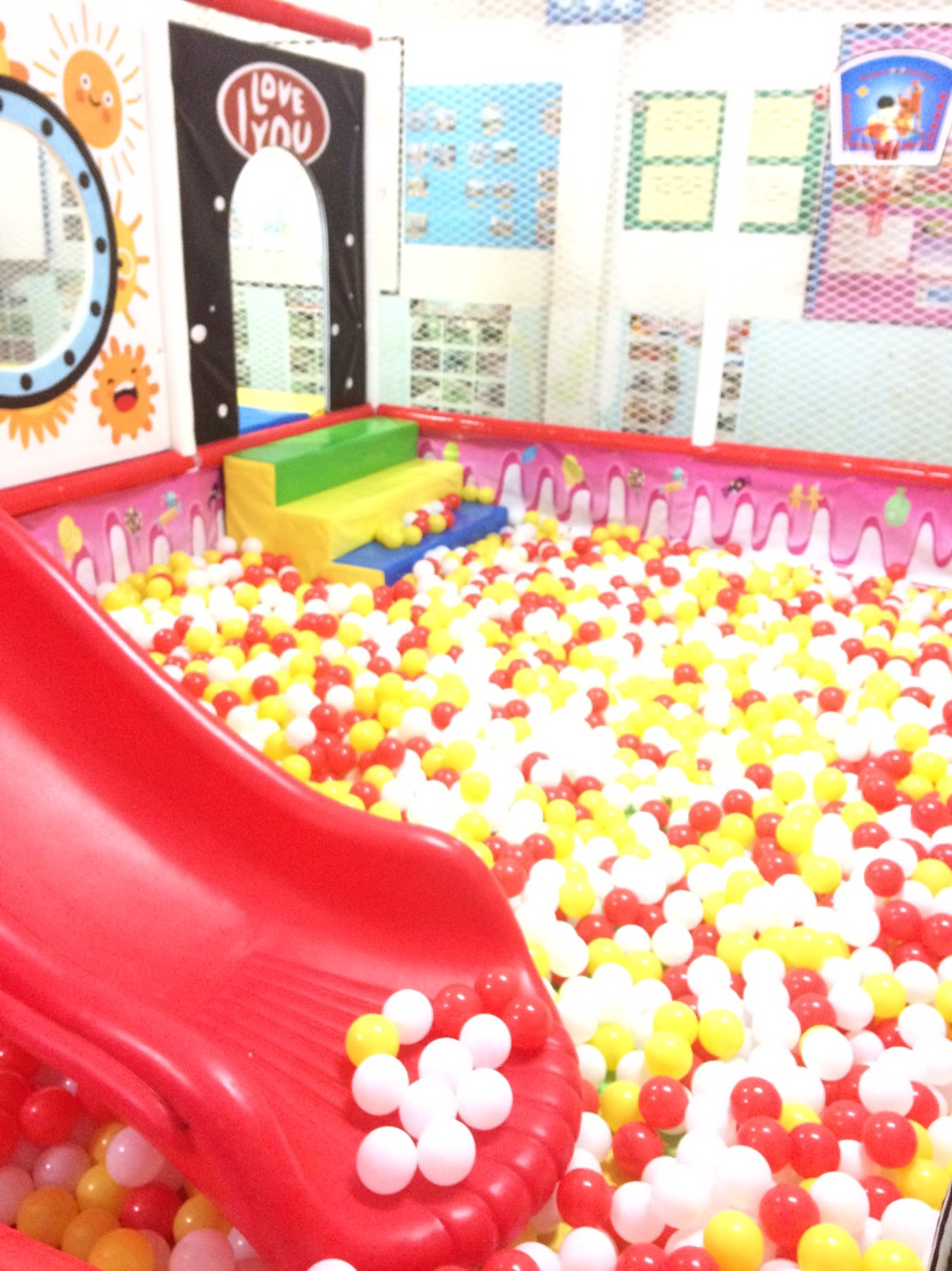 บ่อบอลเสริมทักษะ ห้องบอลอุโมงค์หมี