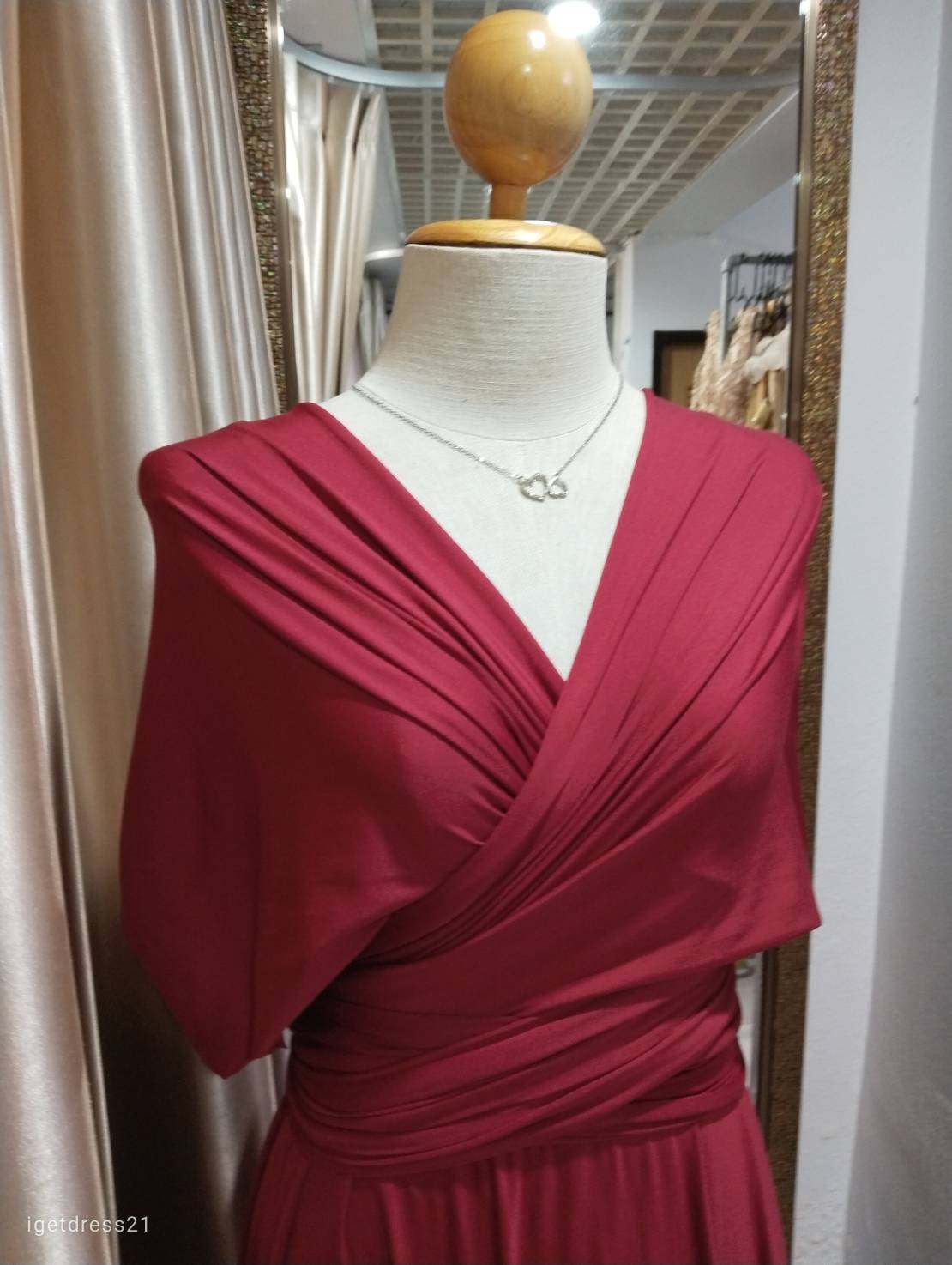 (PRE-LOVED) ชุดราตรียาวสีเเดงไวน์ รุ่น infinity(ฟรีไซส์)