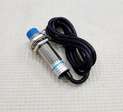 Proximity รุ่น LJ18A3-8-Z/BY, M18, ระยะ 8mm, 3Wire, PNP, NO, Unshielded, Inductive (สินค้าใหม่)