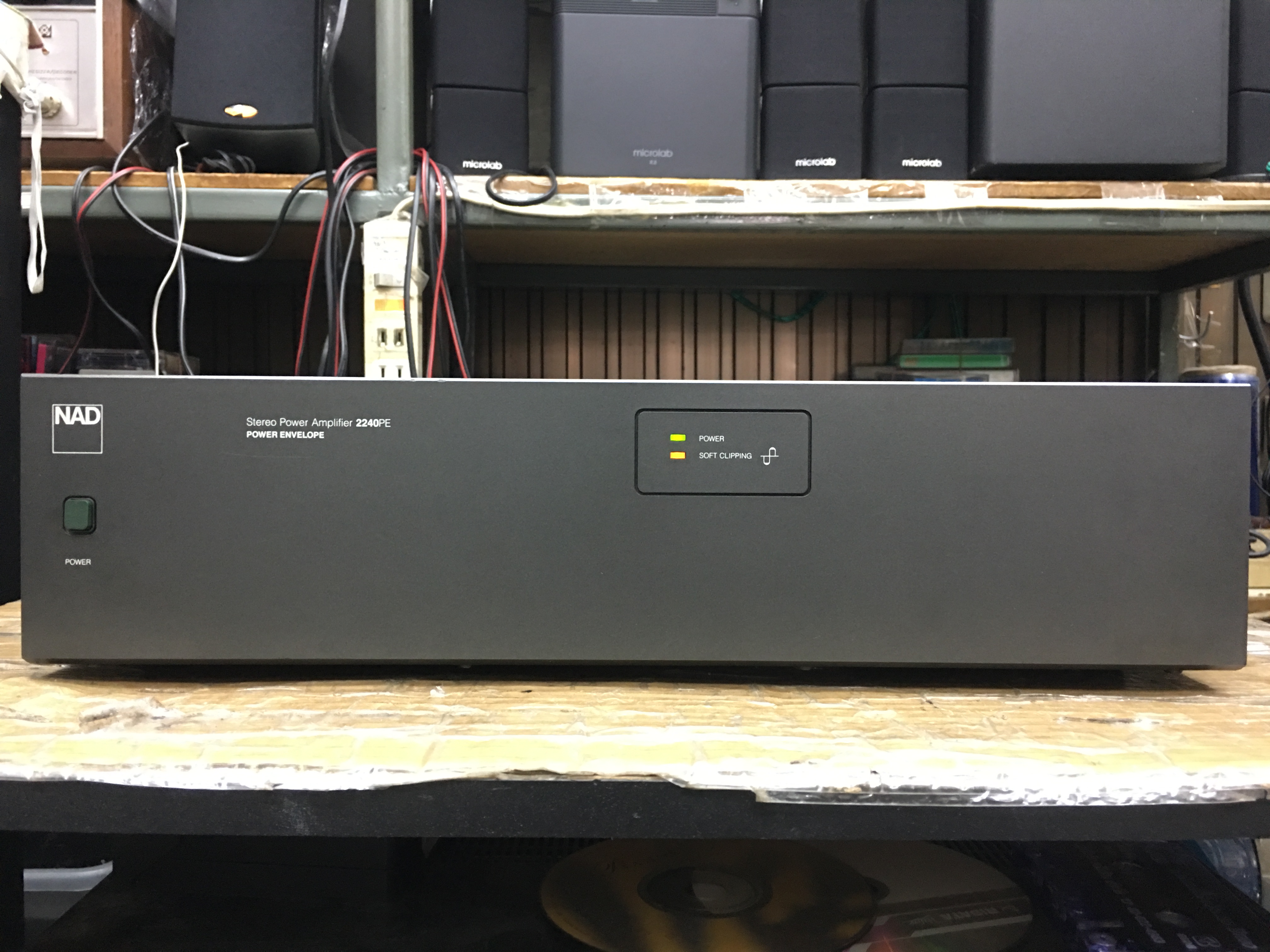 NAD 2240PE Stereo Power Amplifier