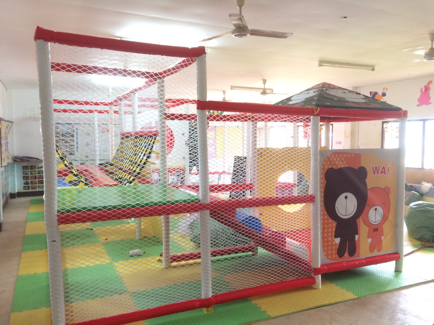 บ่อบอลเสริมทักษะ ห้องบอลอุโมงค์หมี