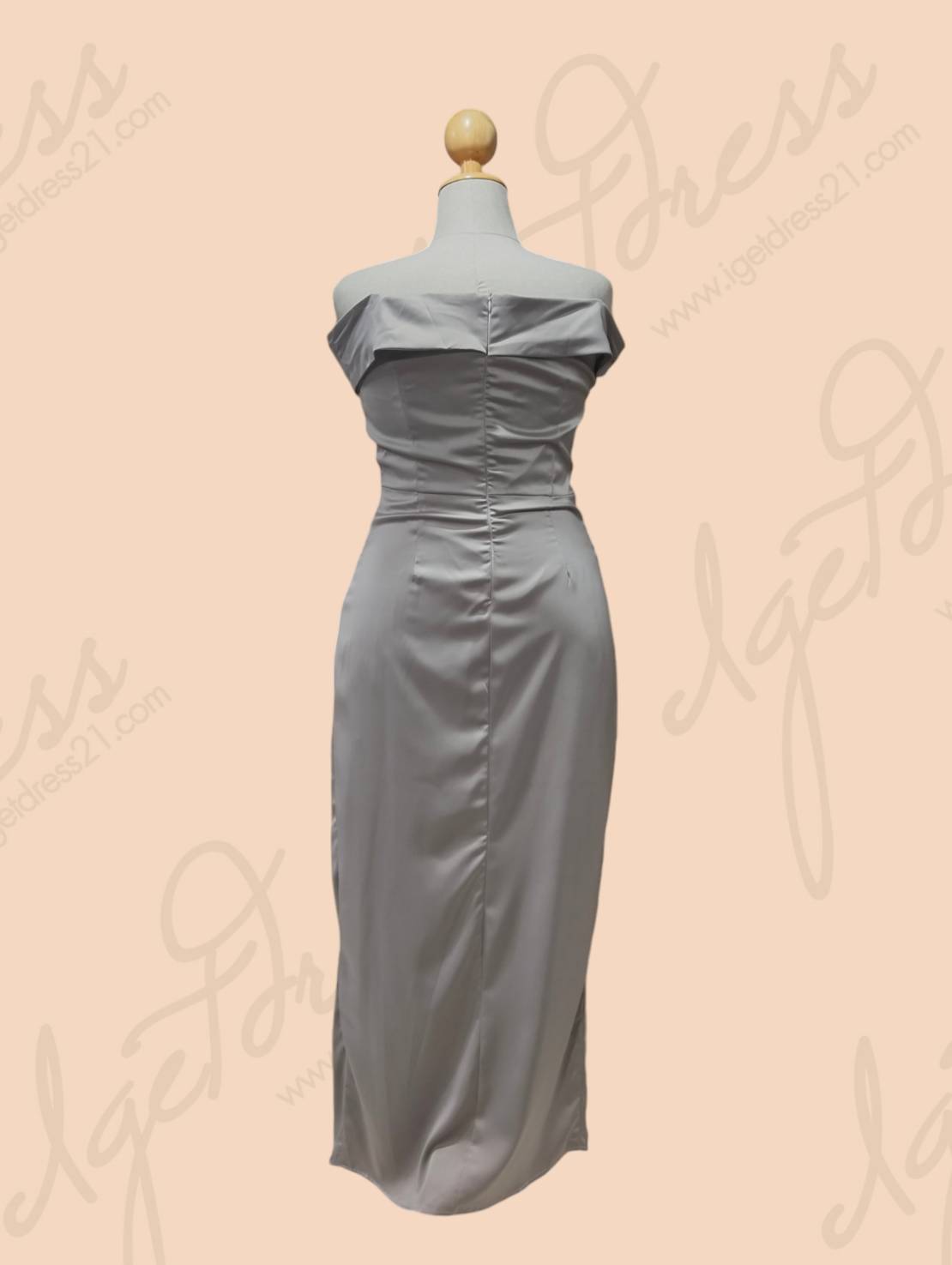 (PRE-LOVED) ยาวเทาปาดไหล่จีบหน้า(2XL) มือ2