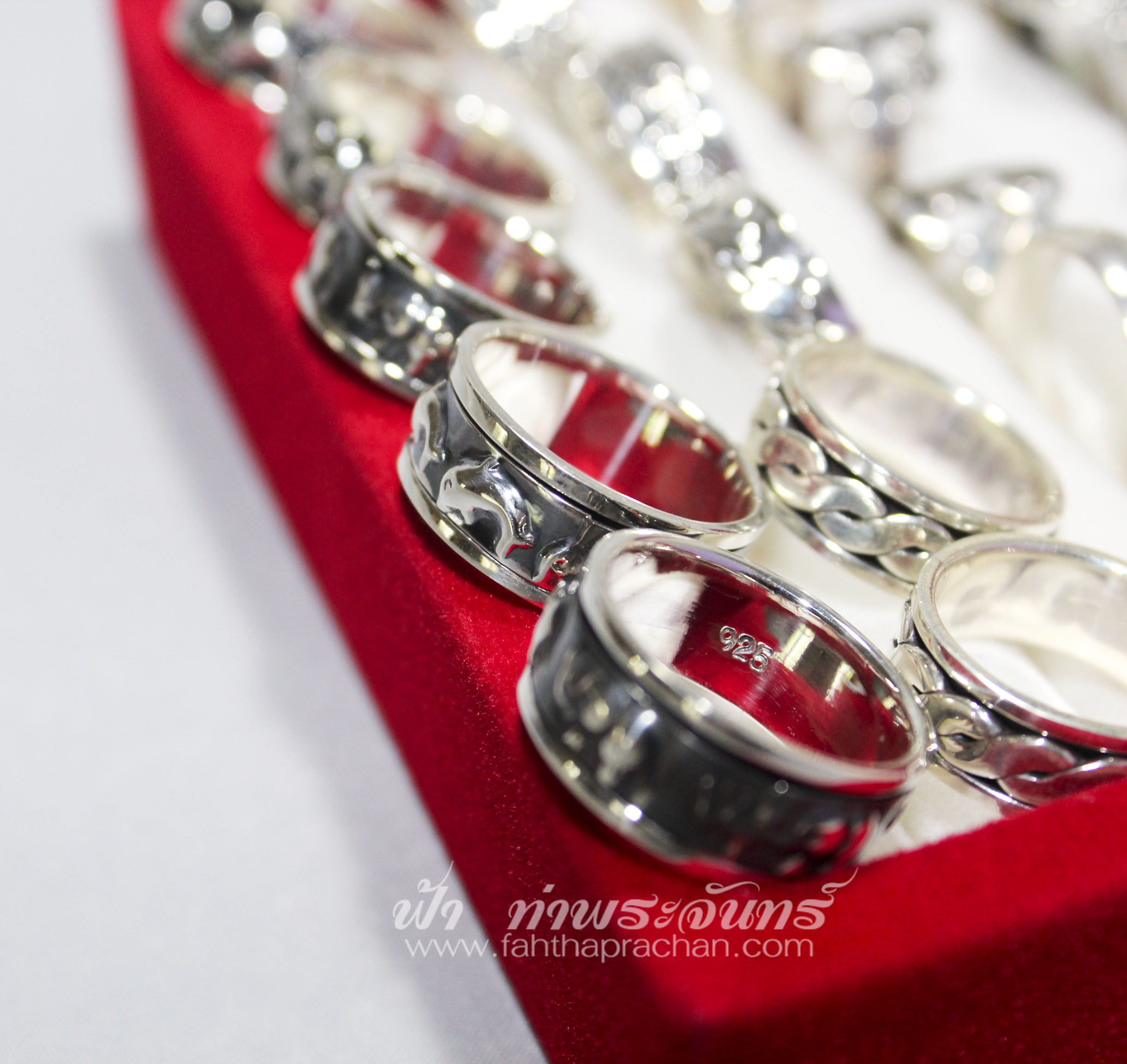 แหวนลาย ช้าง/โลมา ตรงกลางหมุนได้