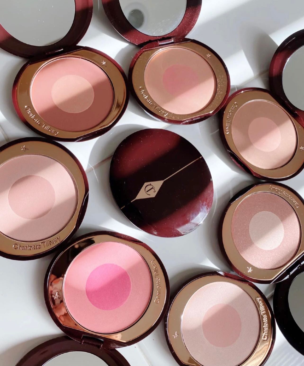 บลัชออนชาร์ลอต ทิวเบอรี่ Charlotte Tilbury Swish & Glow Blusher #Pillow Talk 8g