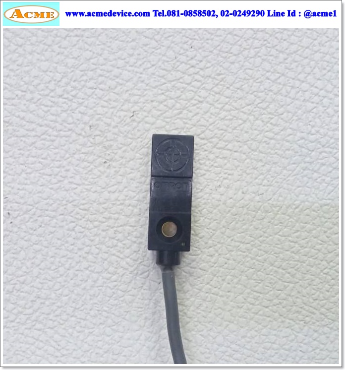Proximity Omron รุ่น TL-W3MC2, Top 10x10, ระยะ 3mm, 3Wire, NPN, NC, Unshielded, Inductive