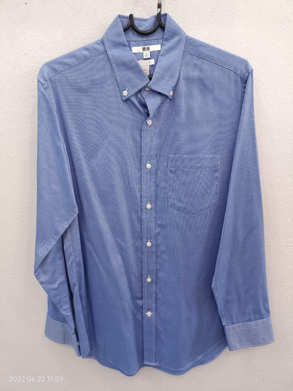 เสื้อเชิ้ตแขนยาวสีฟ้า M